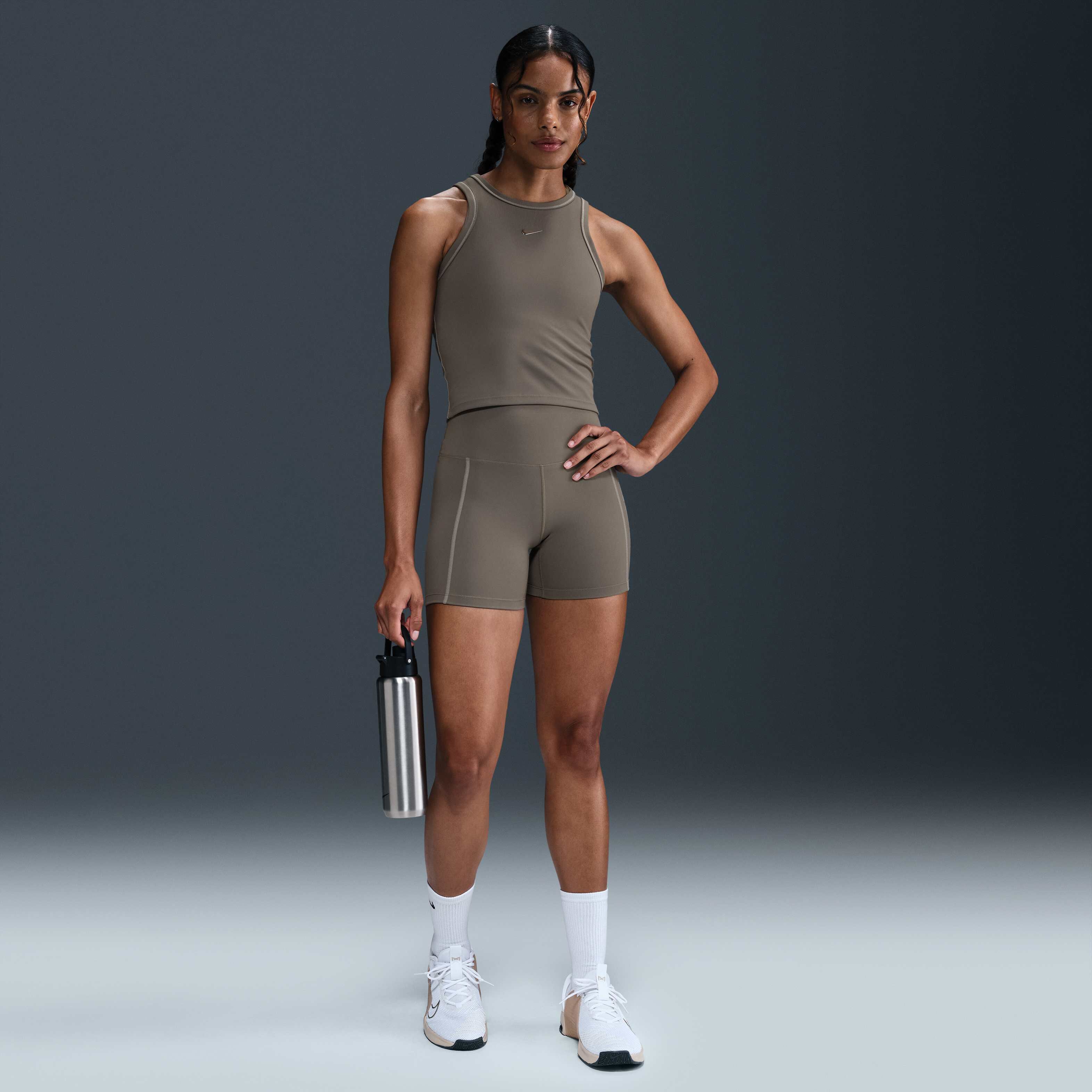 نايكي ون فيتد image number 3