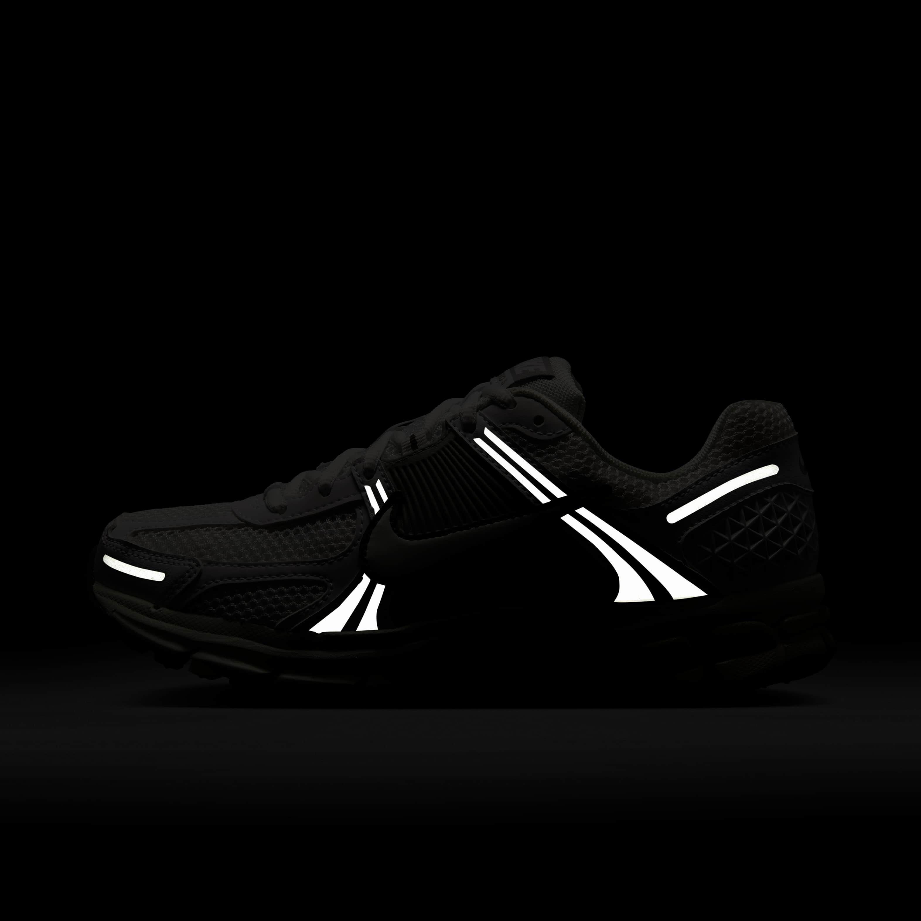 Nike Zoom Vomero 5 image number 10