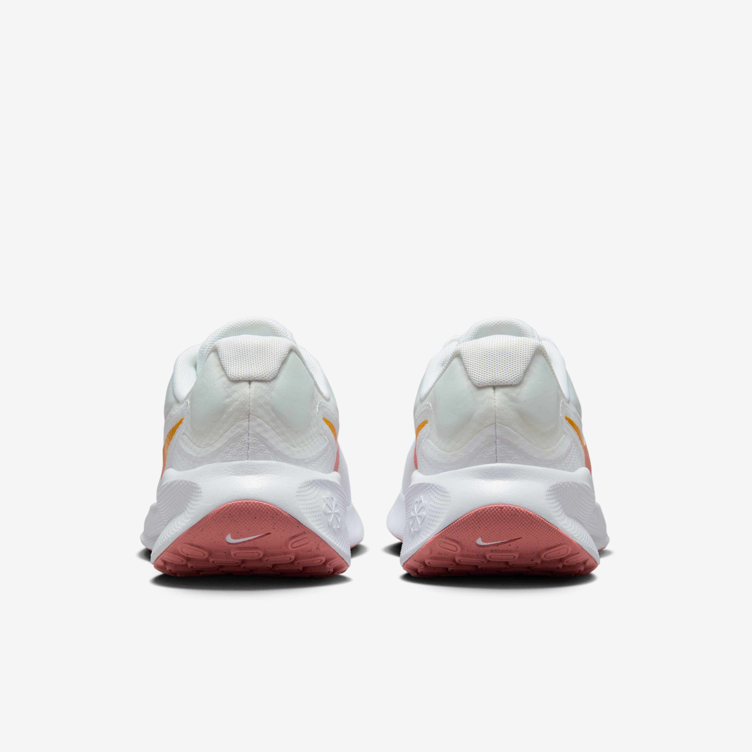 Nike Revolution 7 image number 5