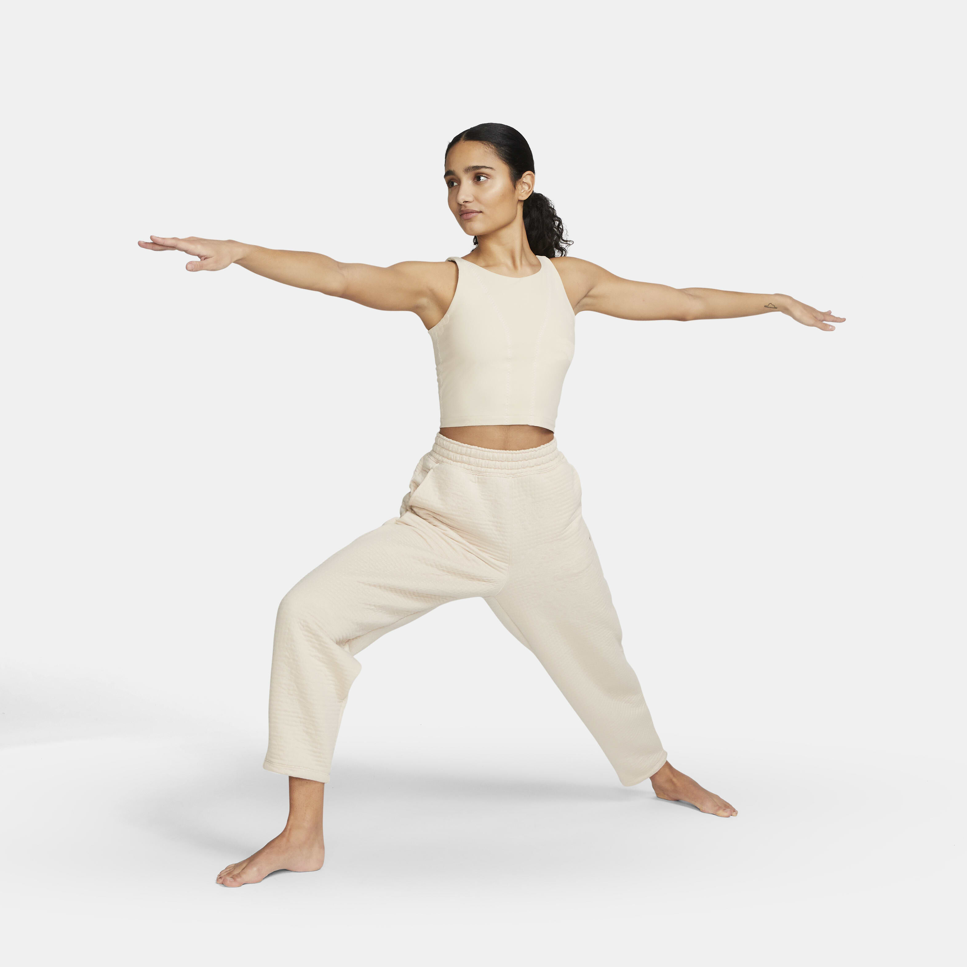 Nike Yoga Dri-FIT Luxe image number 4