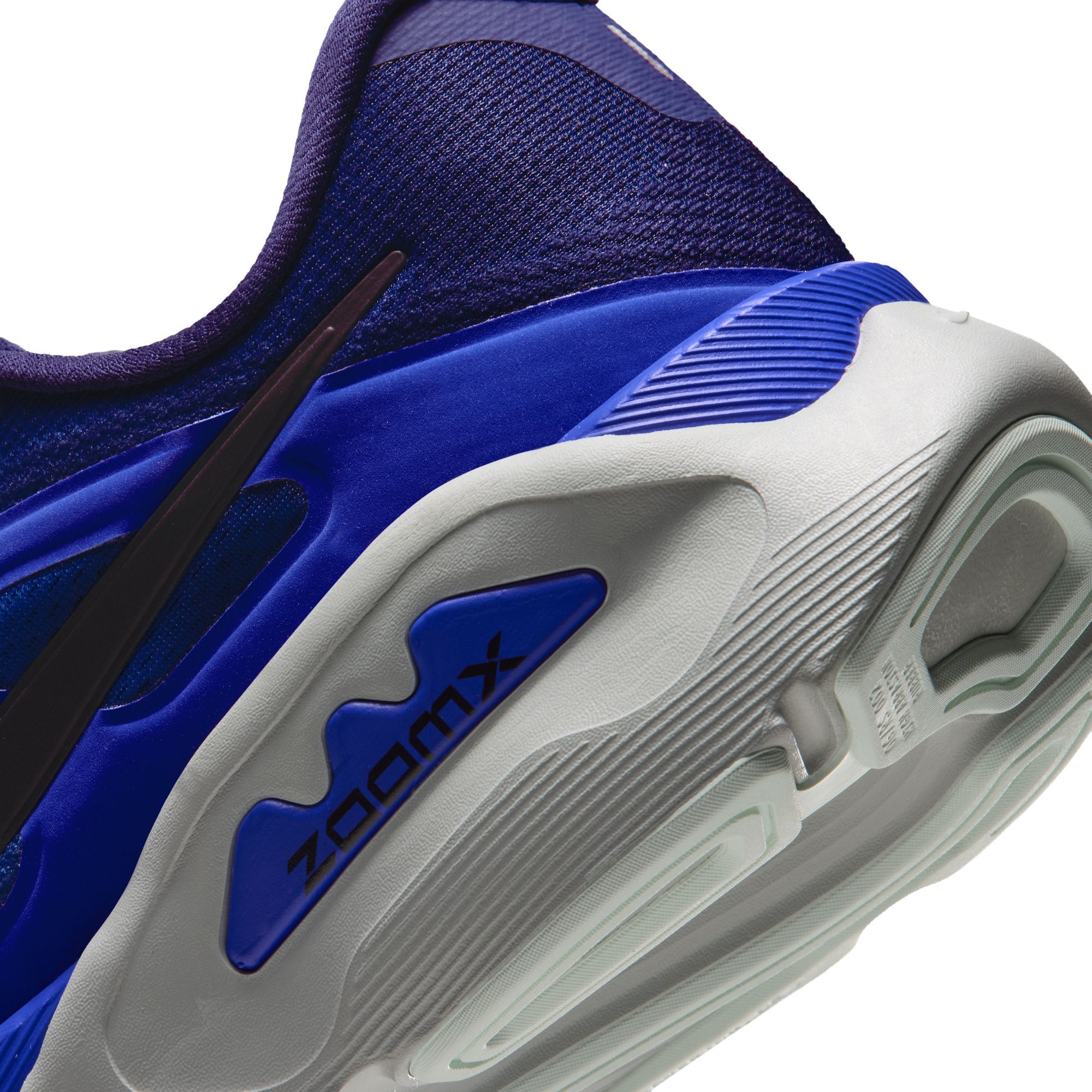Nike Structure Plus image number 10