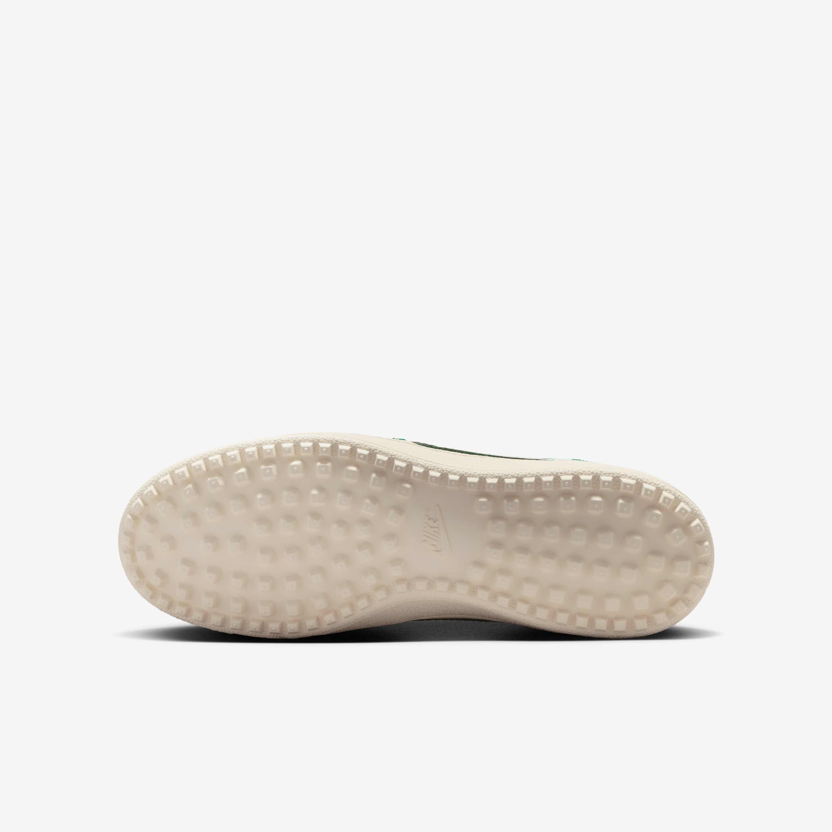 Nike Field General image number 1