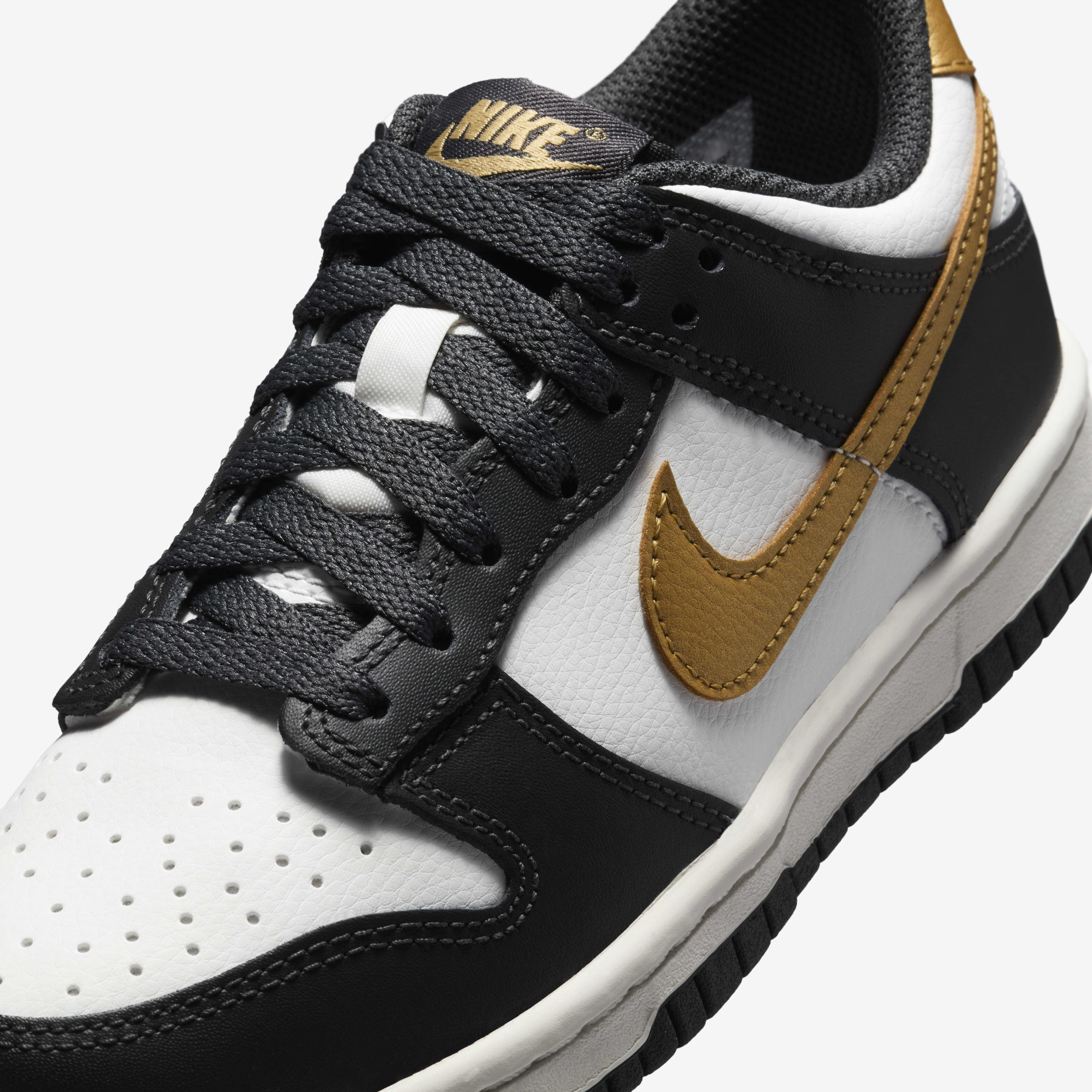 Nike Dunk Low image number 6