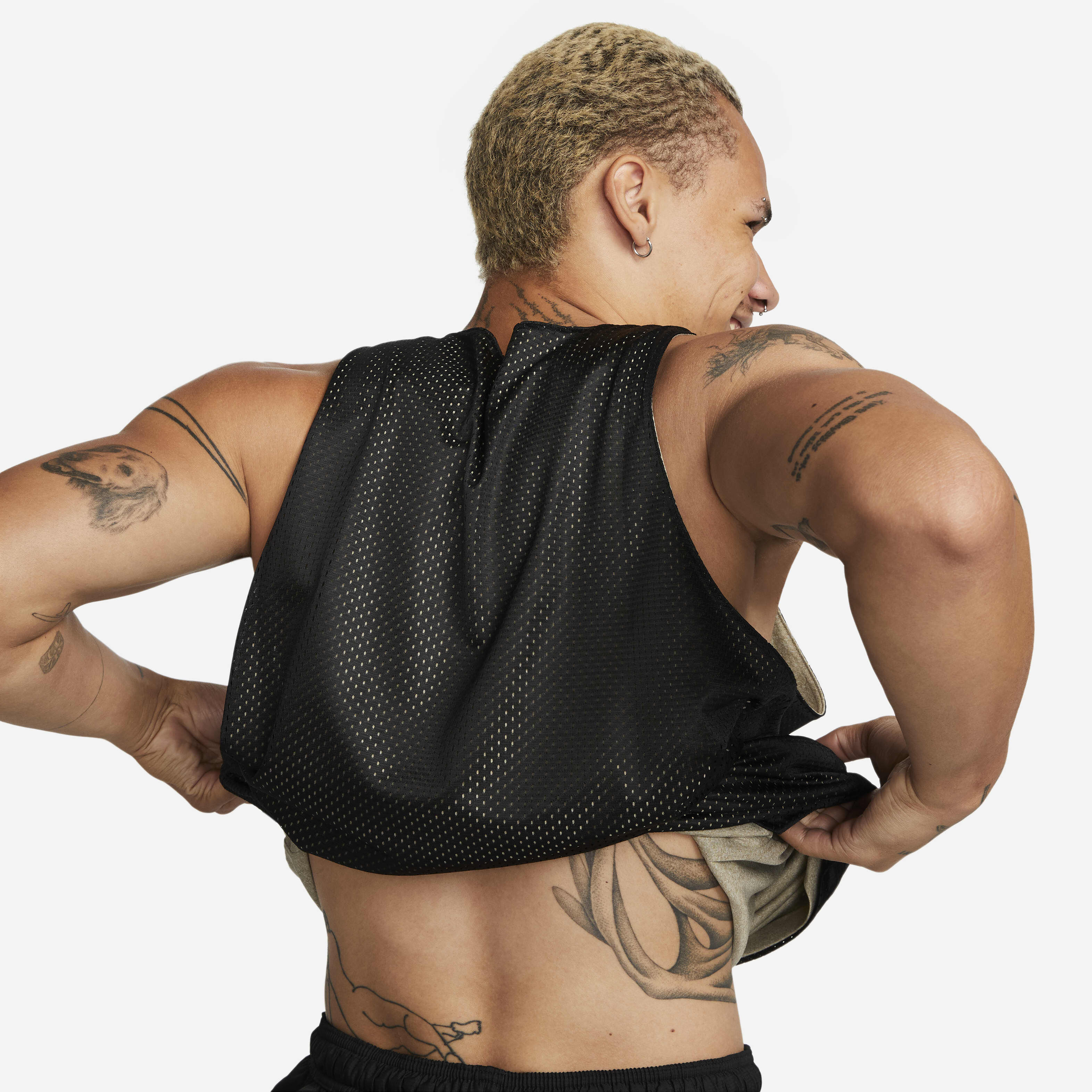 نايكي دراي-فت ستاندرد ايشيو image number 4