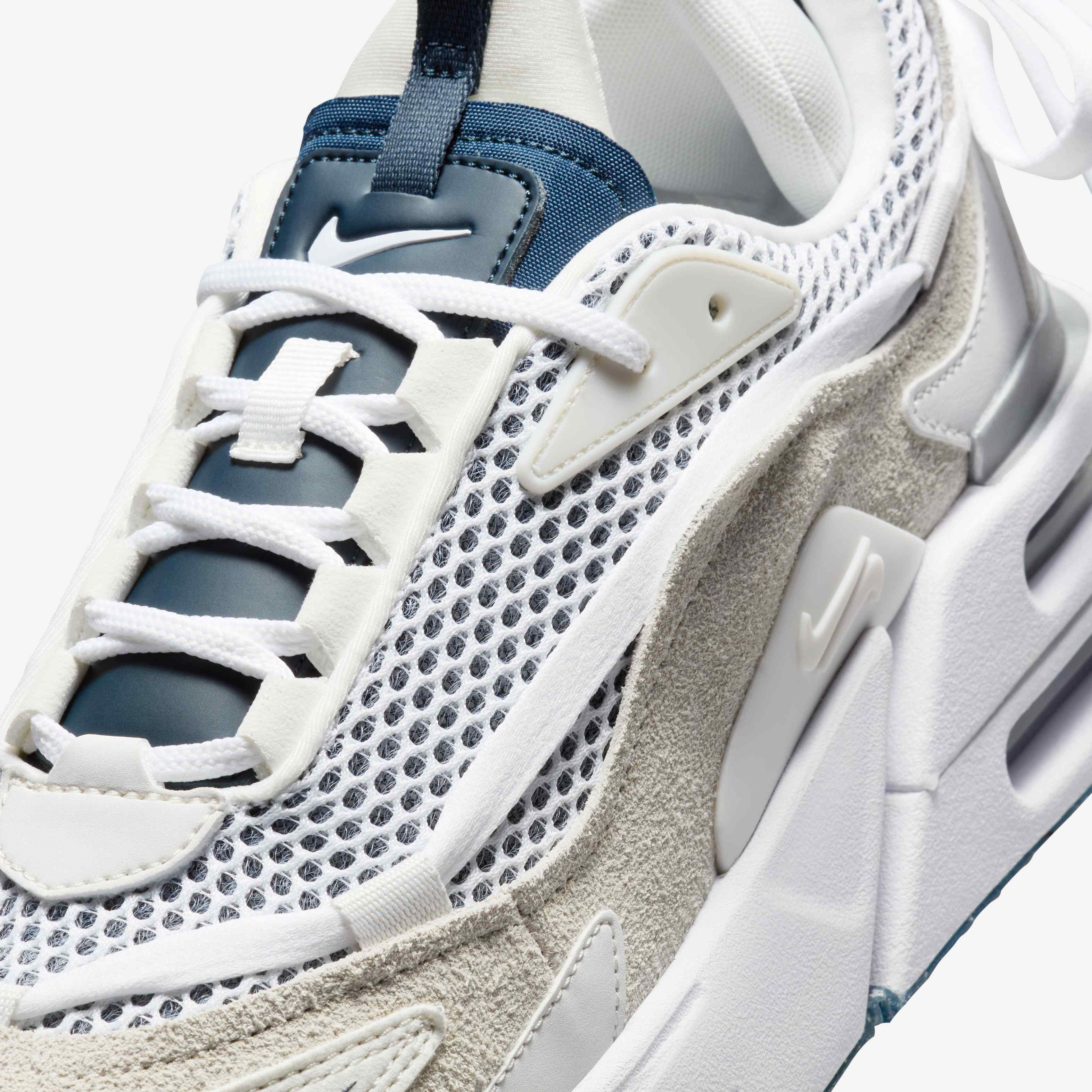 اير ماكس فوريوسا image number 7