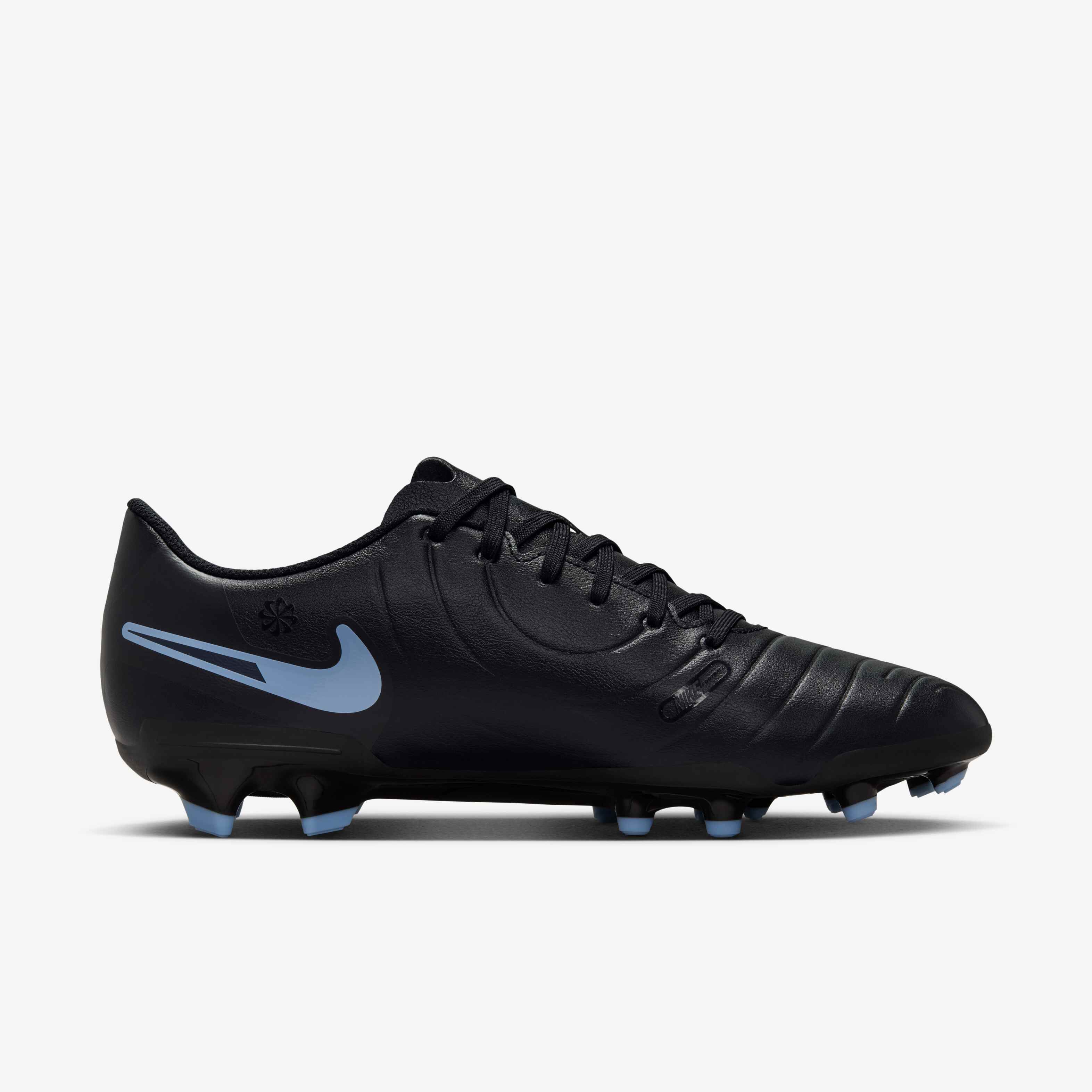 Nike Tiempo Legend 10 Club image number 2