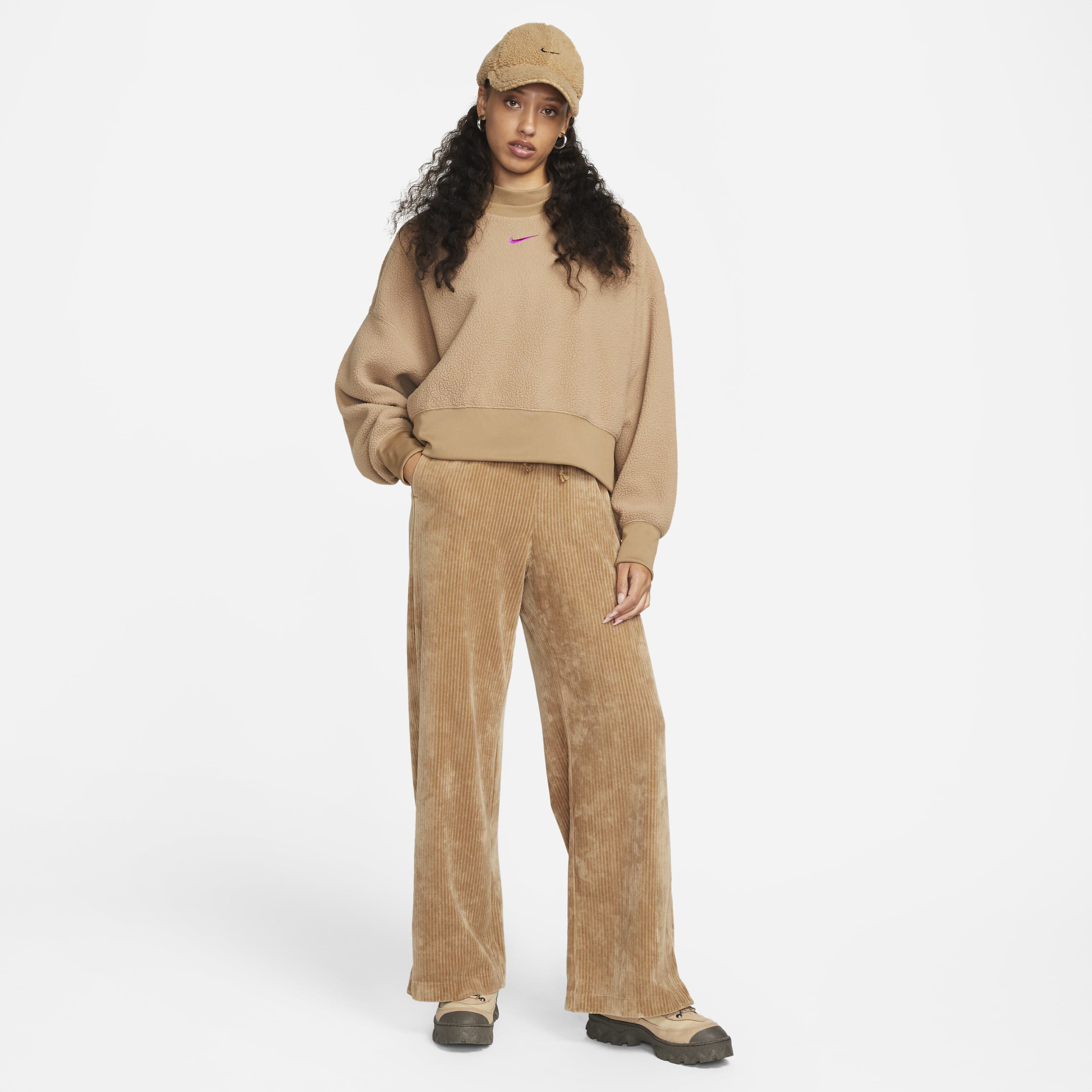 Nike Sportswear Plush image number 3