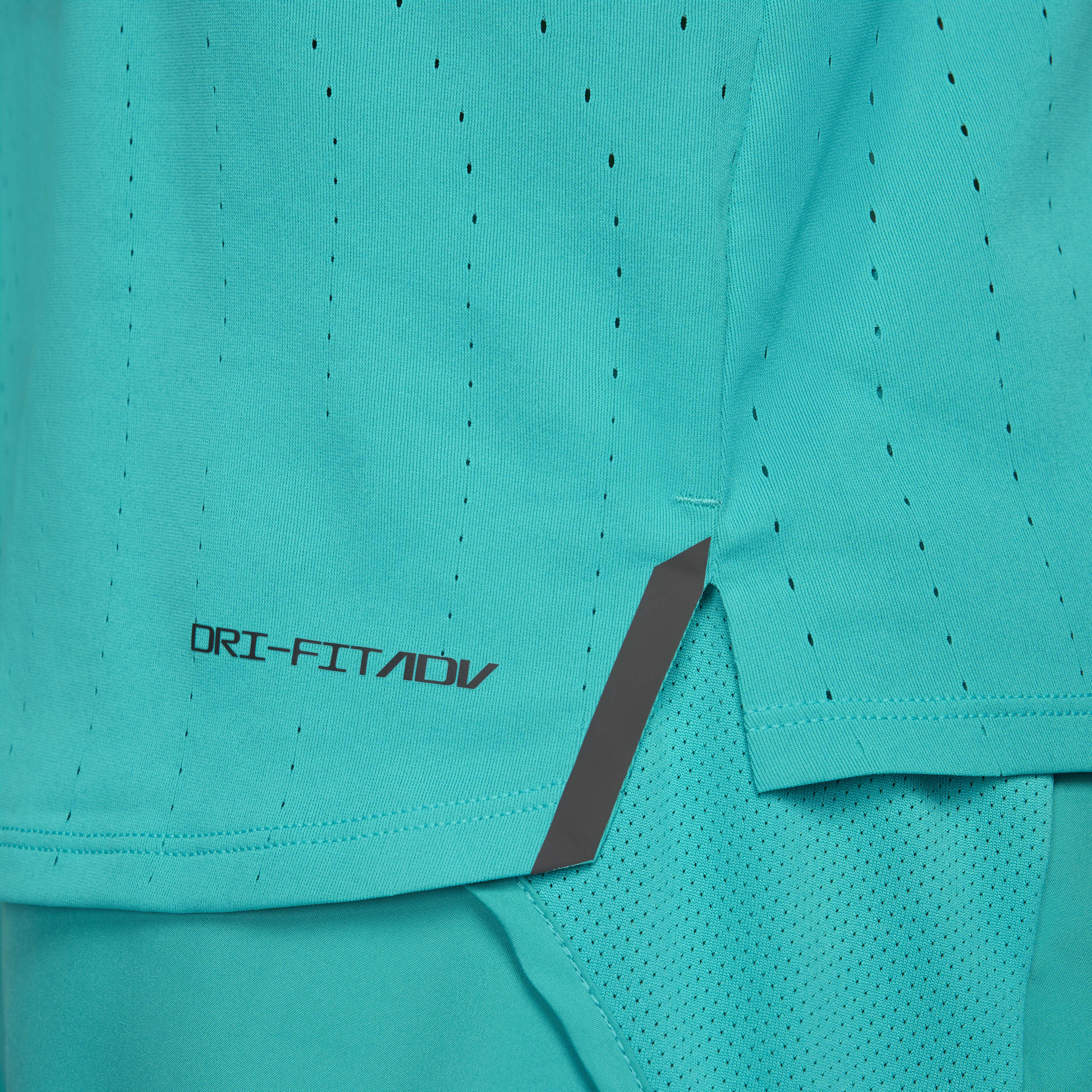 Nike Dri-FIT ADV AeroSwift image number 4