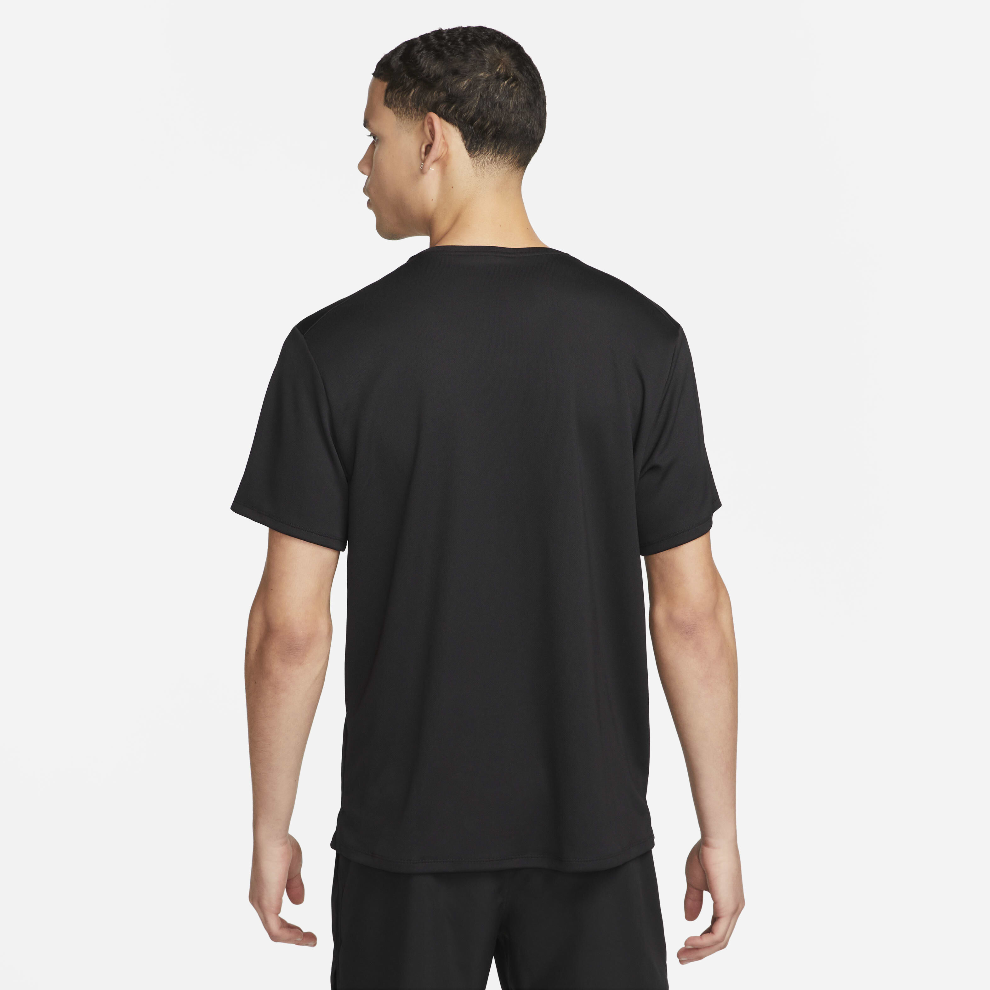 Nike men's dry miler graphic t-shirt cheap