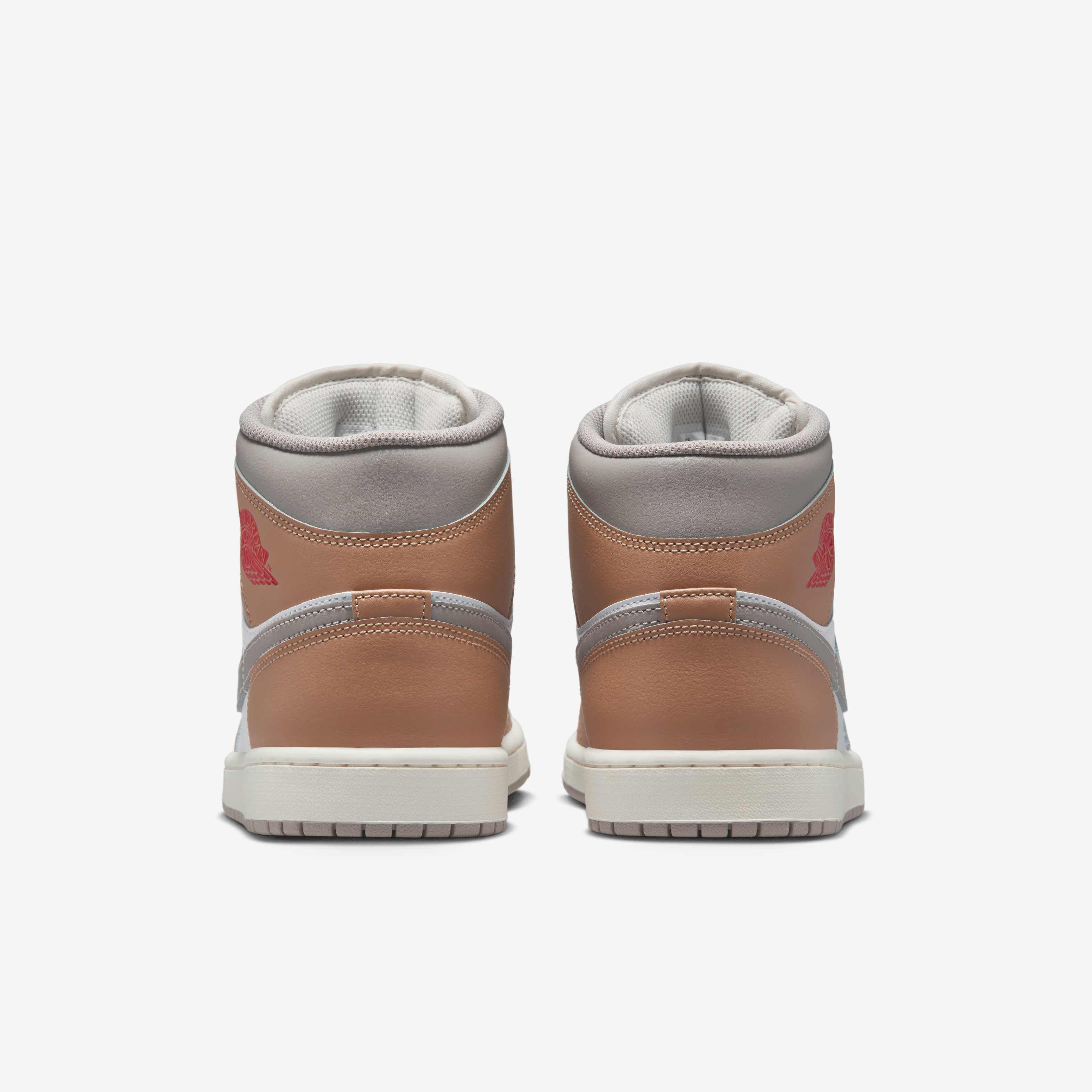 Air Jordan 1 Mid image number 5