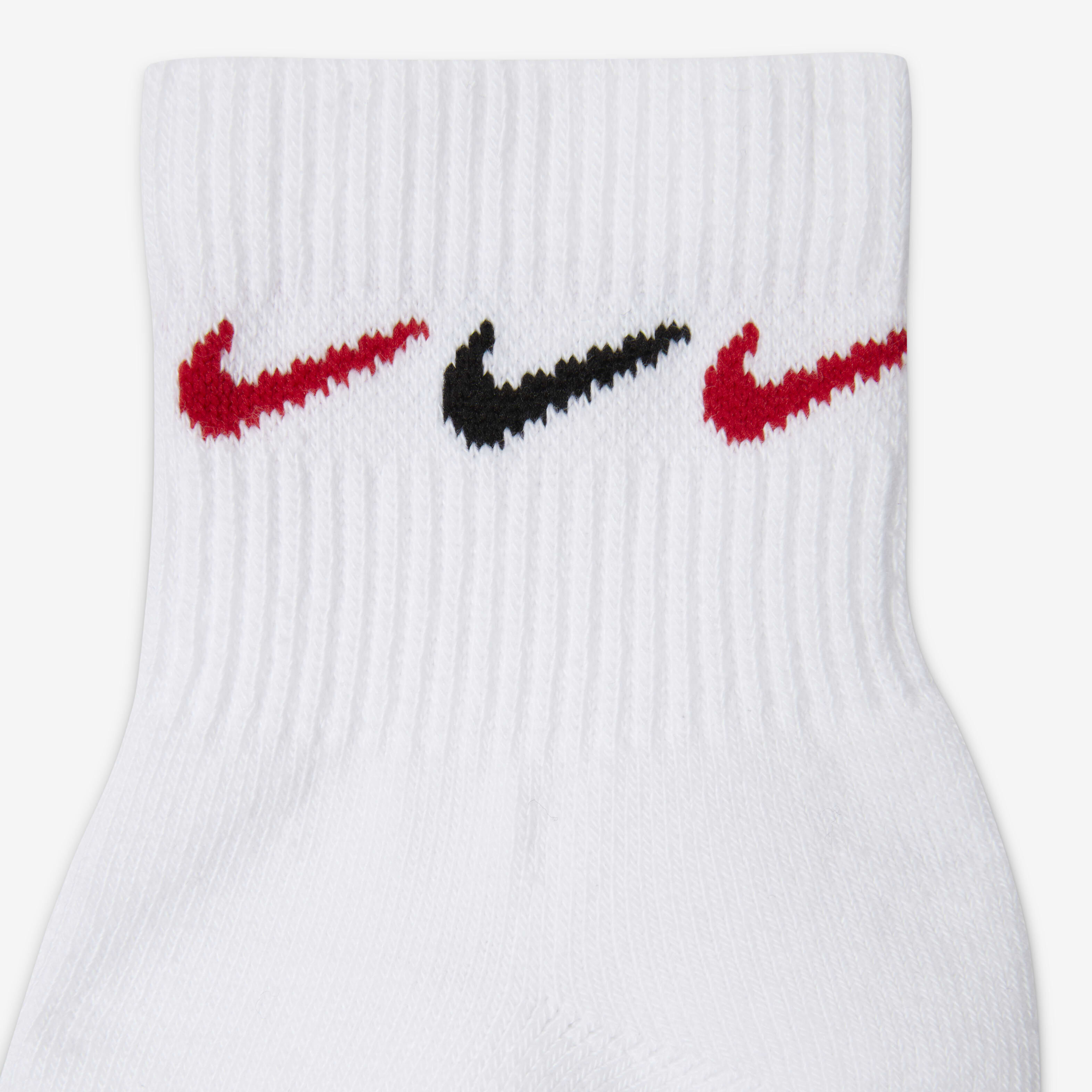 Nike tick socks 2025