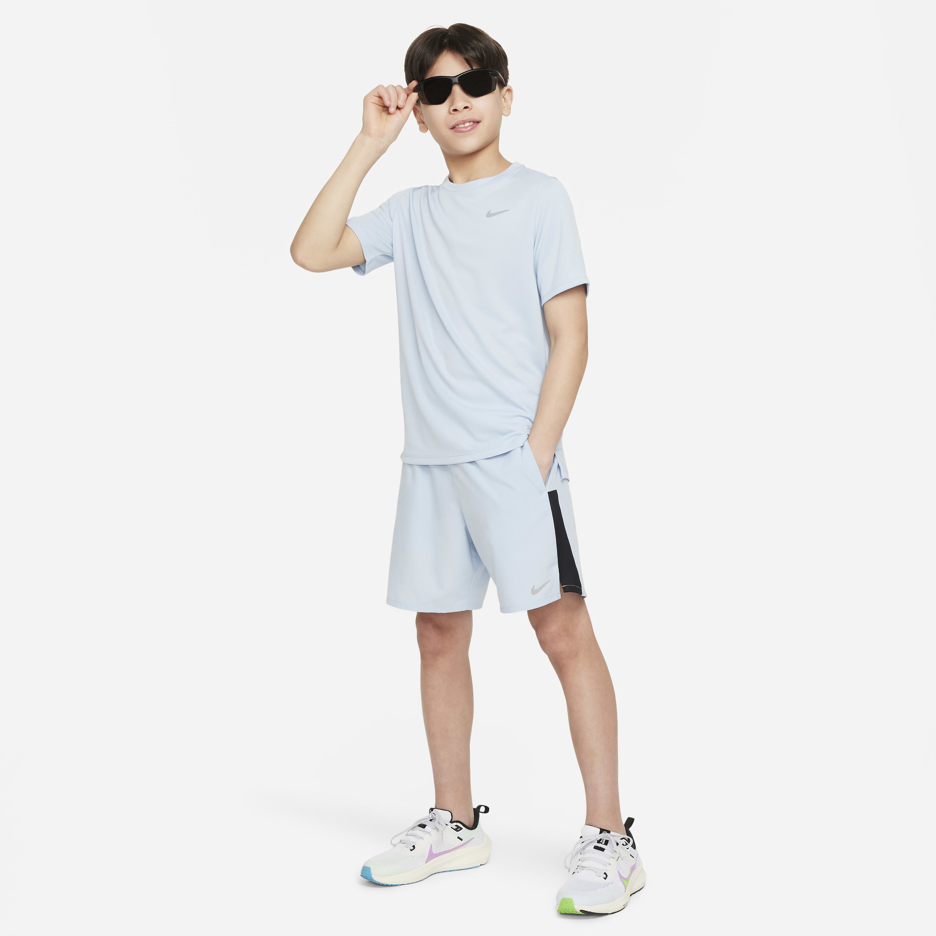 Nike Dri-FIT Challenger image number 7