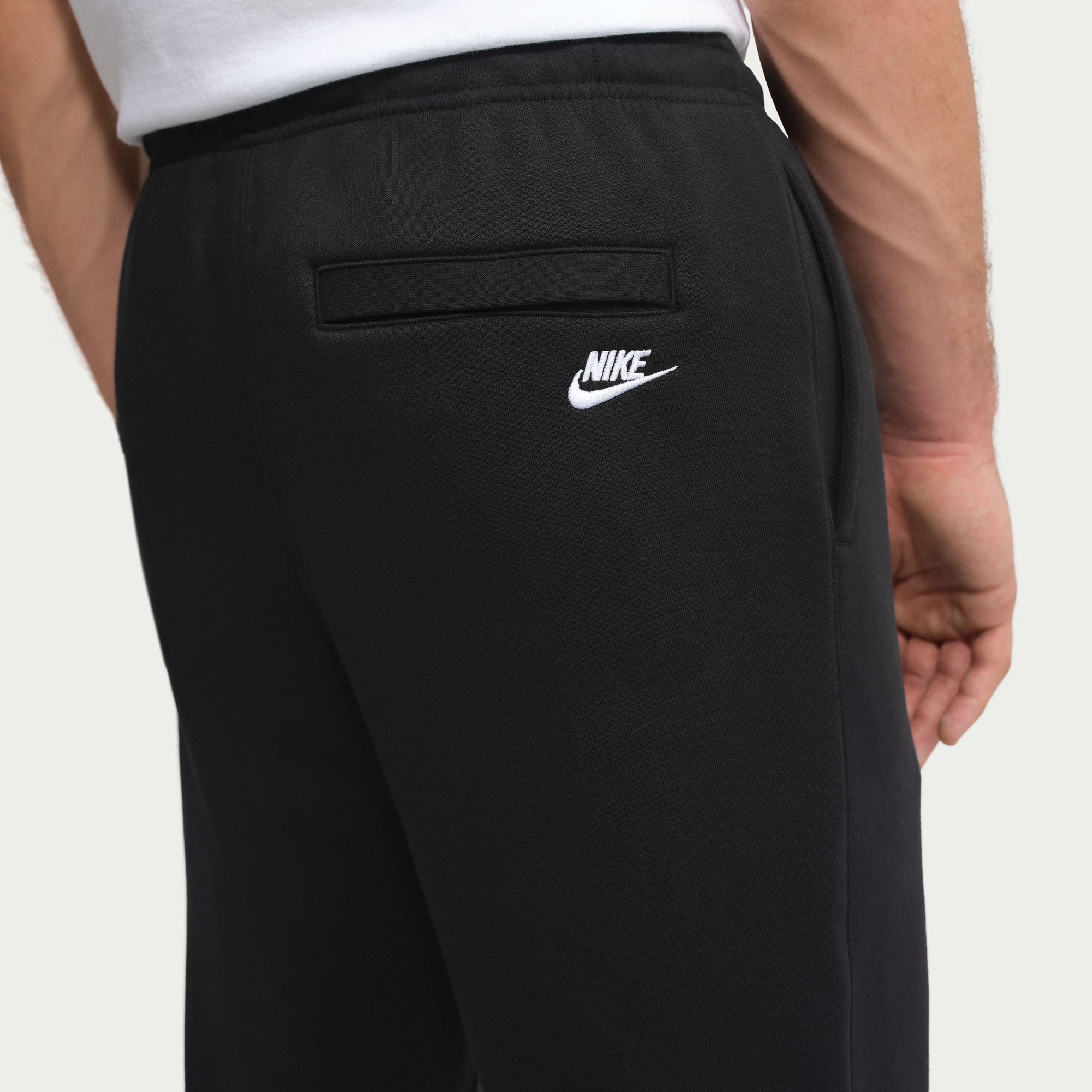Nike Sportswear Club image number 3