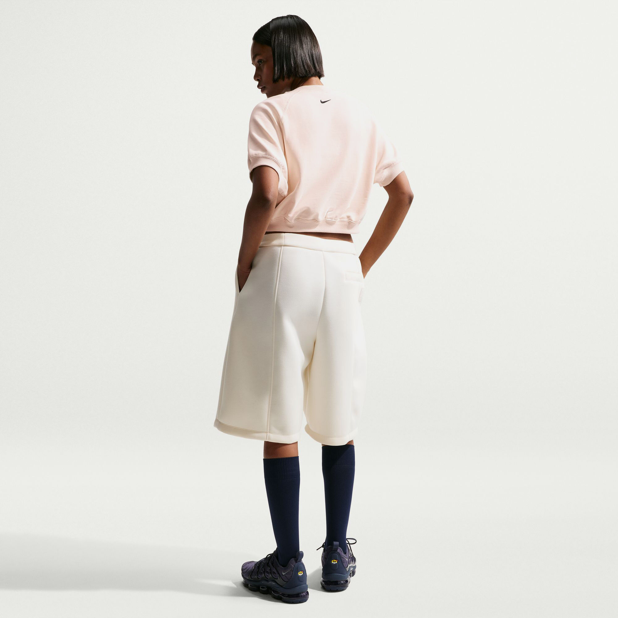 نايكي سبورتسوير image number 1