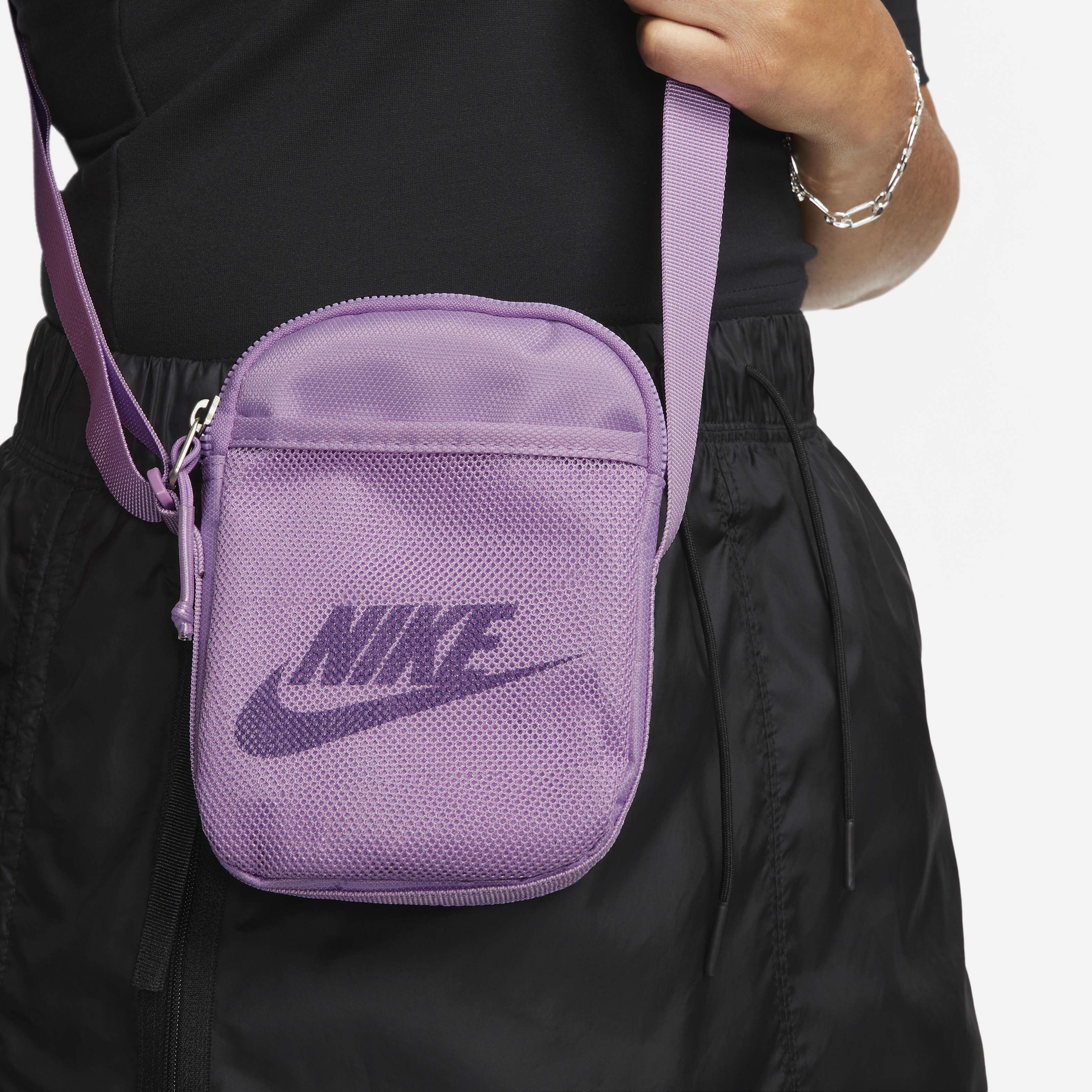 small nike crossbody bag