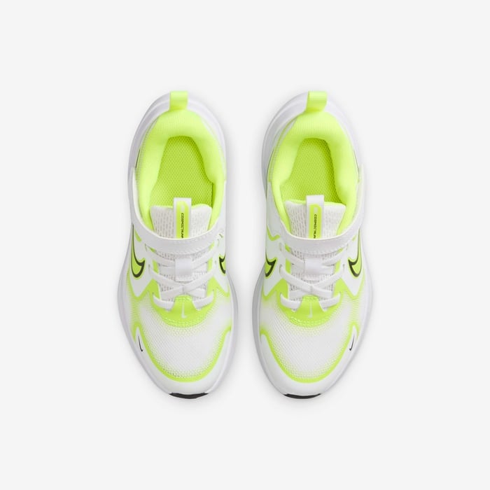 Nike Cosmic Runner image number 3 Nike Cosmic Runner image number 3