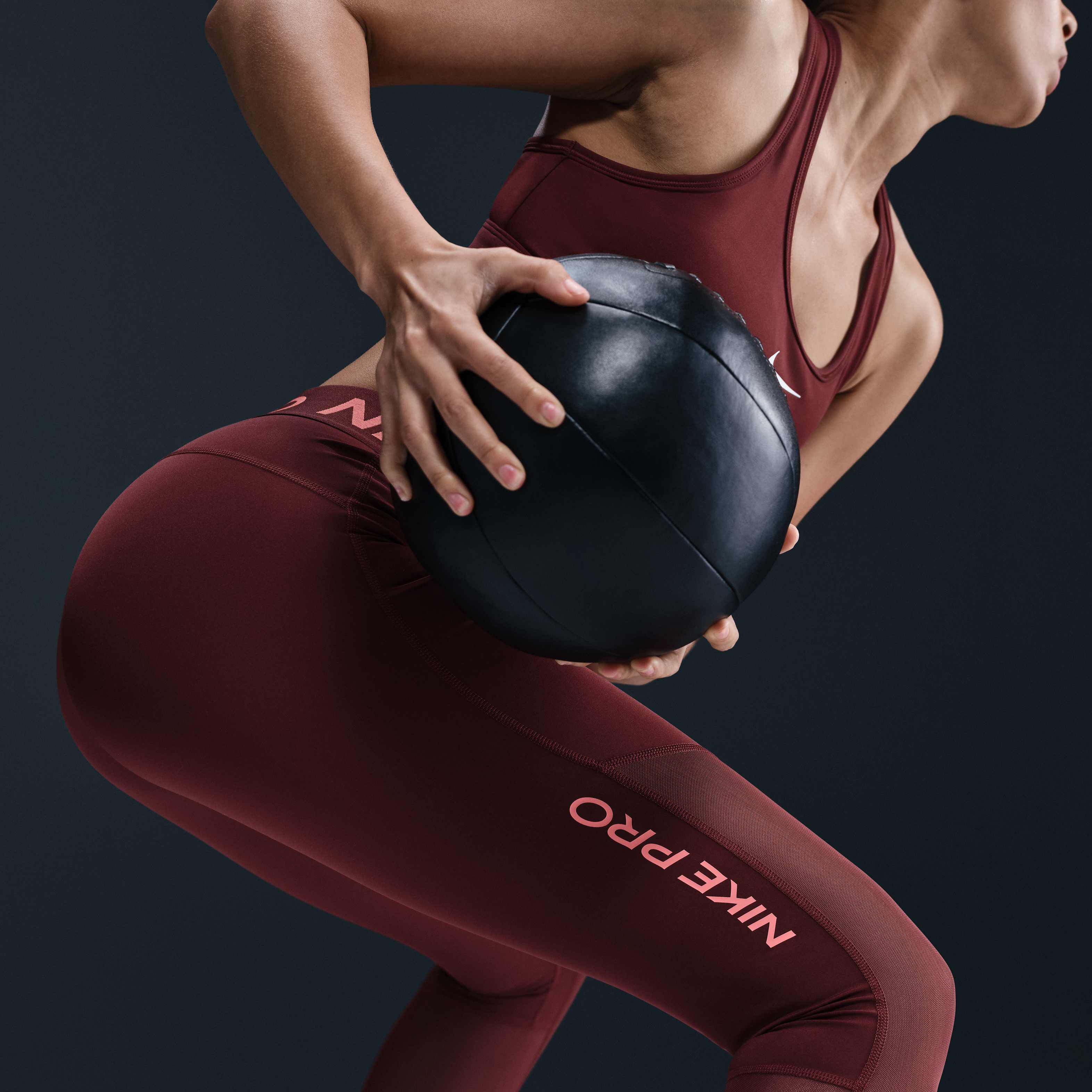 نايكي برو image number 4