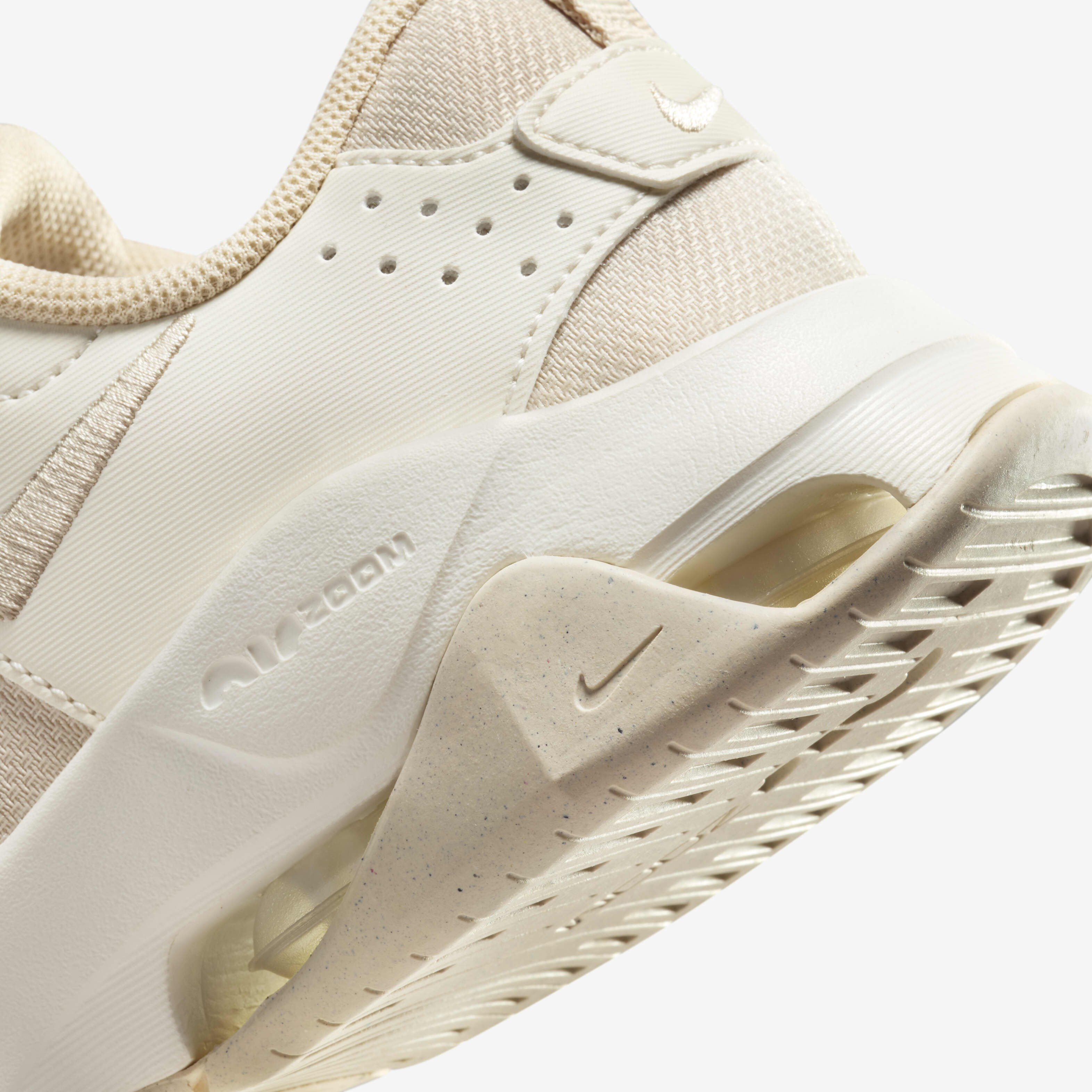 زوم بيلا 6 image number 8