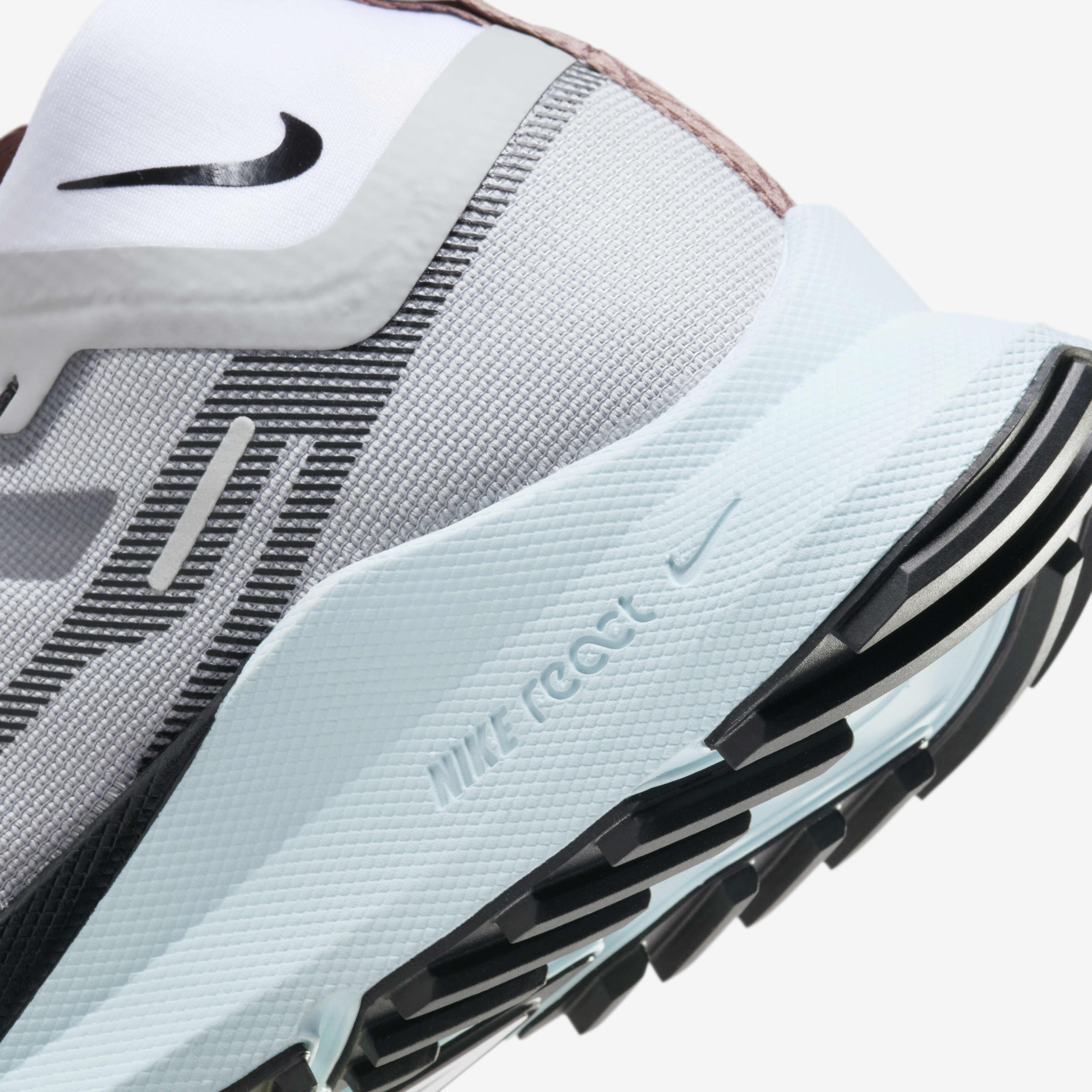 نايكي رياكت بيجاسوس تريل 4 جور-تيكس image number 7