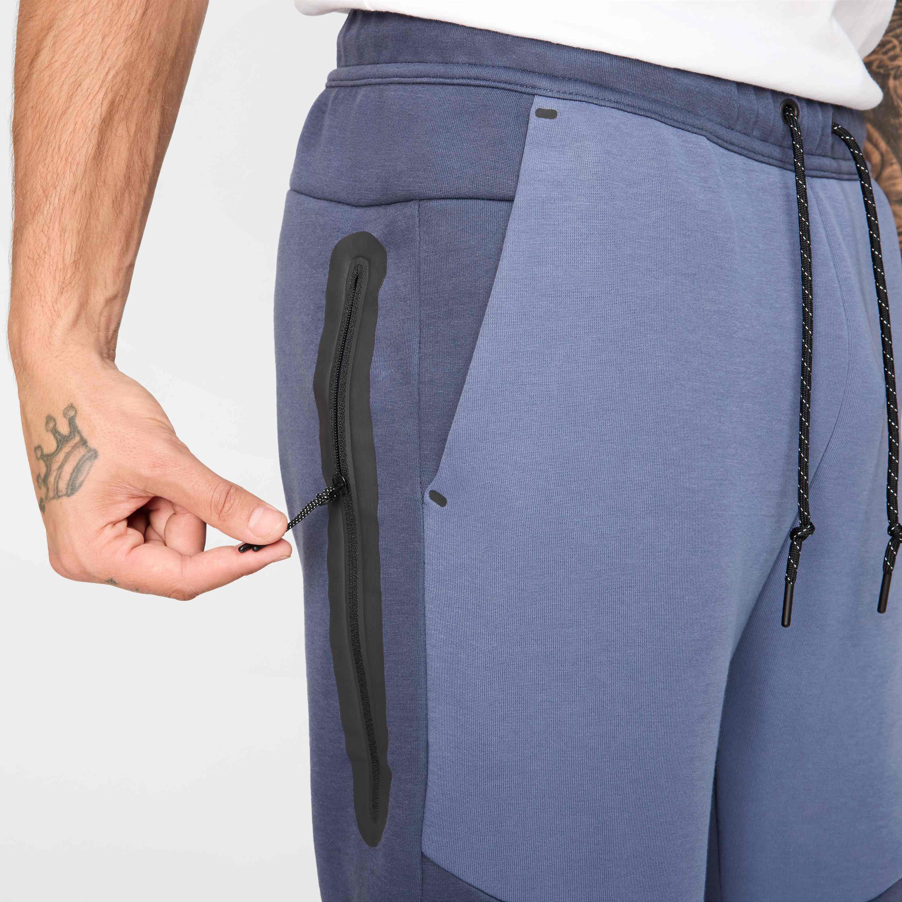 Nike Tech image number 4