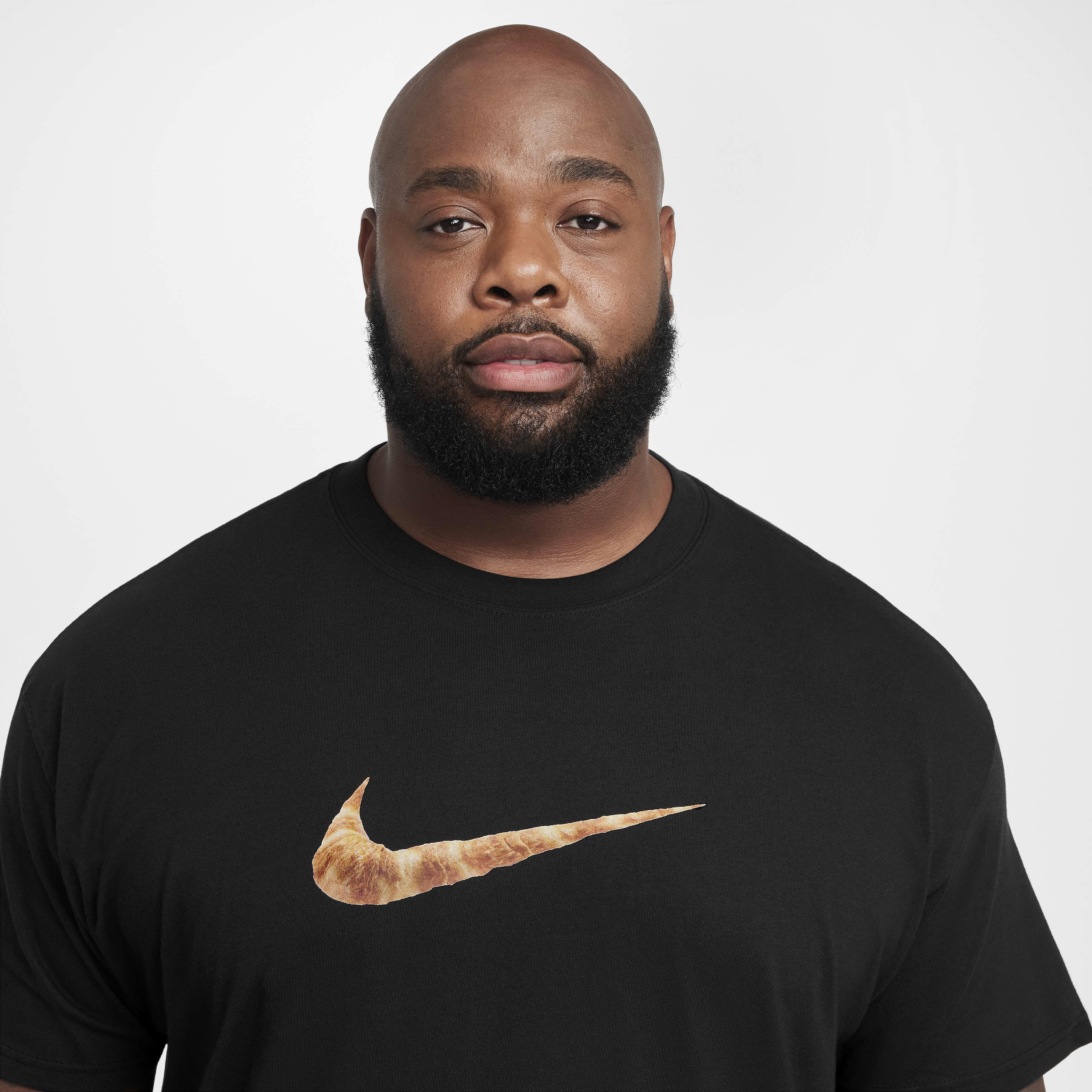 nike black gold t shirt