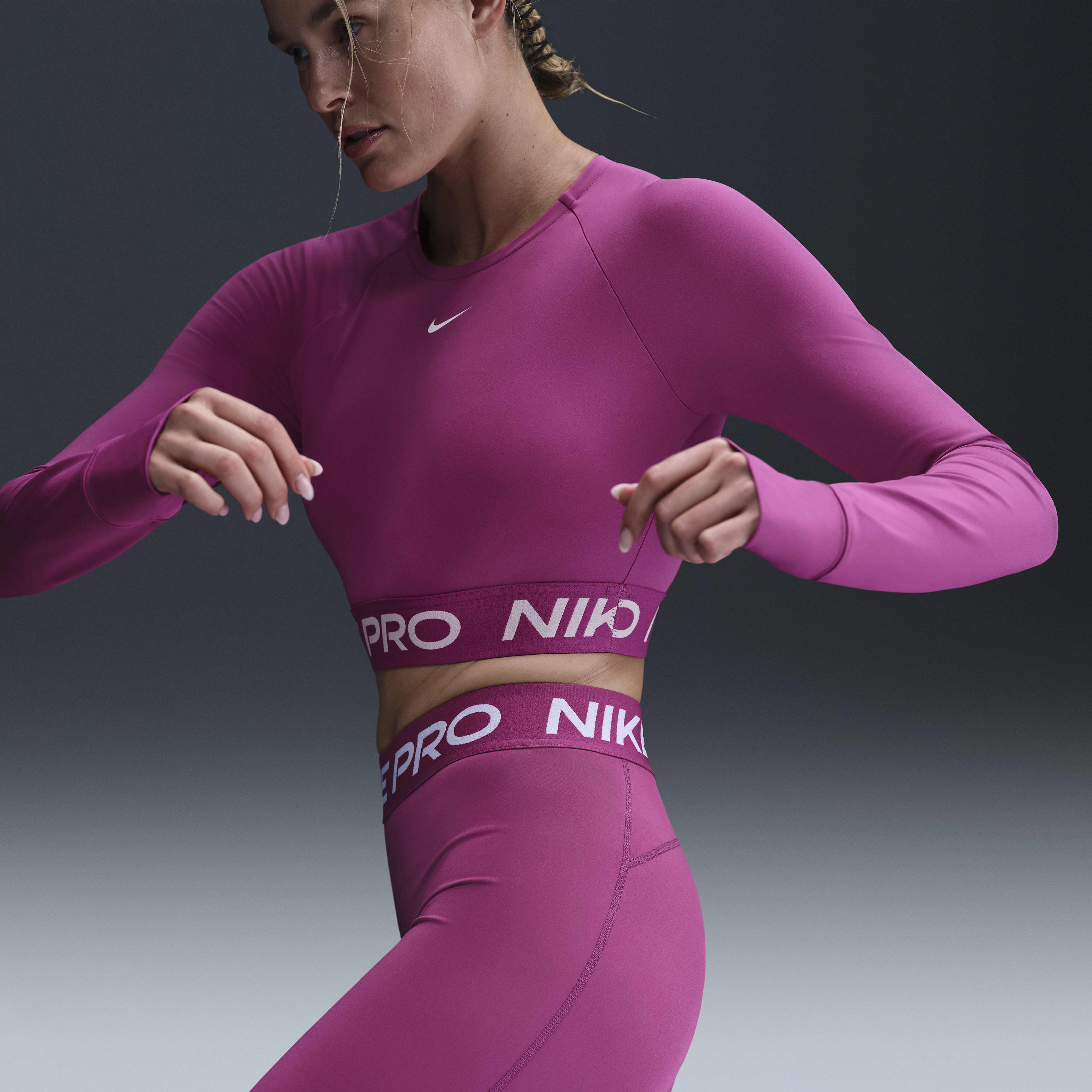 Nike Pro image number 1