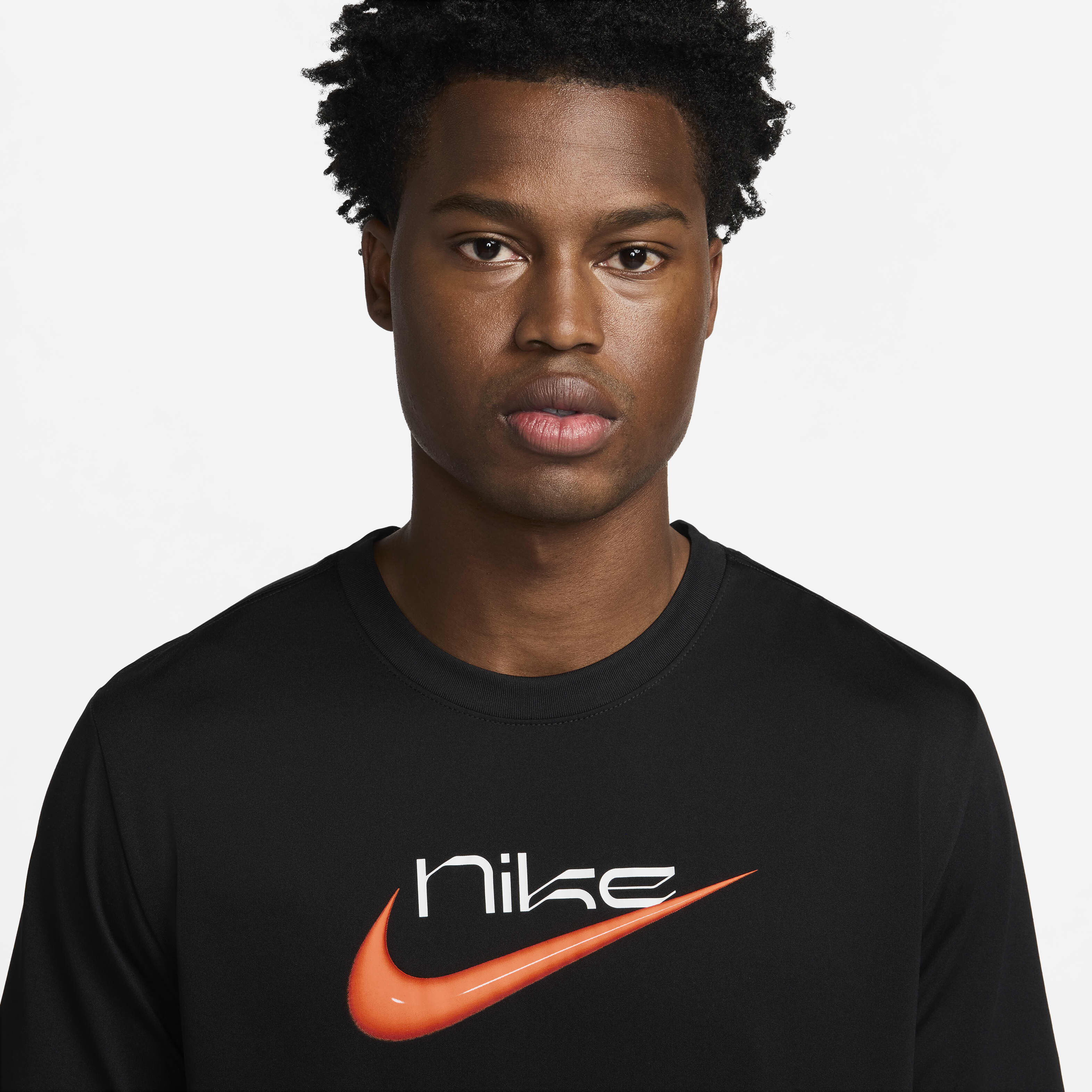 Nike image number 2