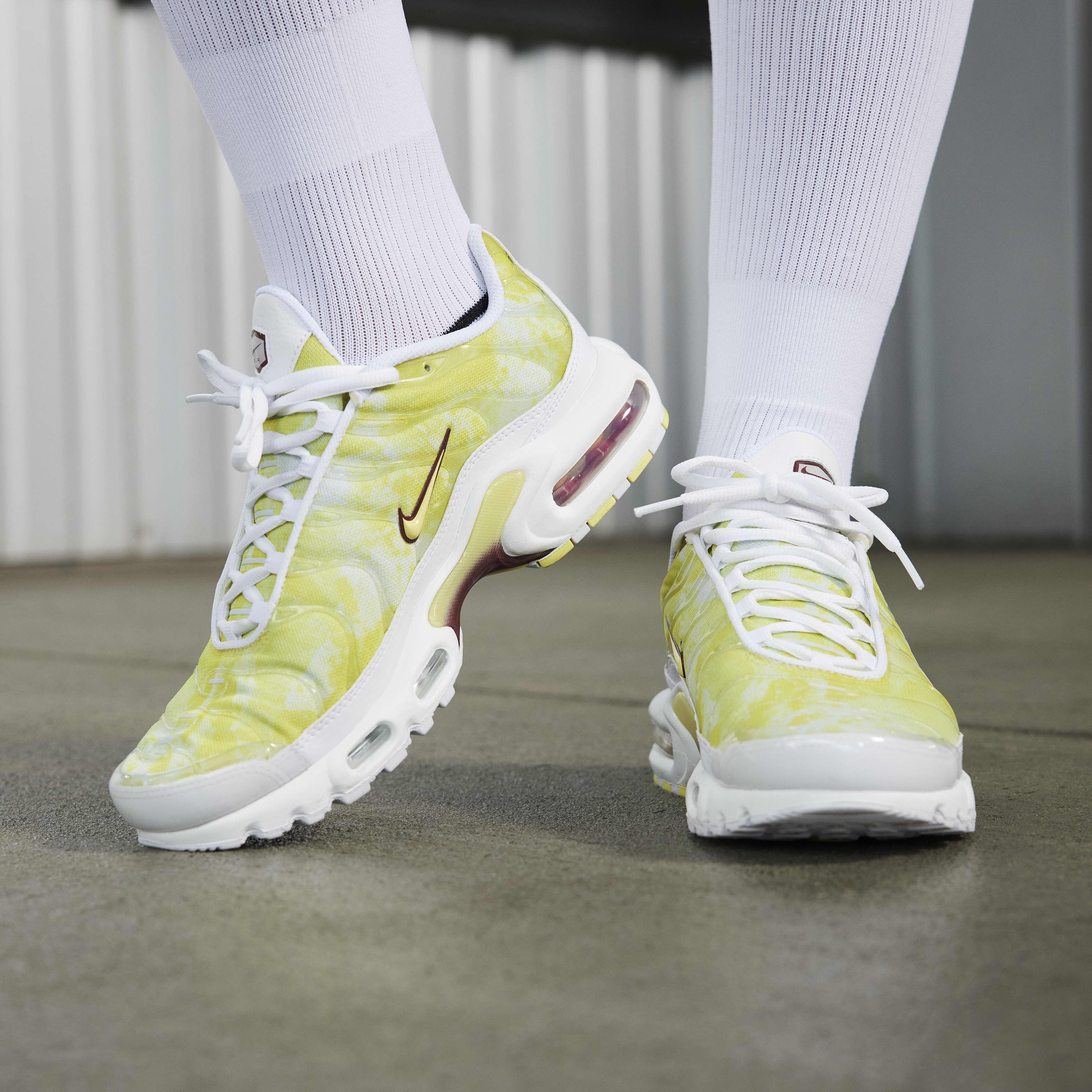 اير ماكس بلس image number 1