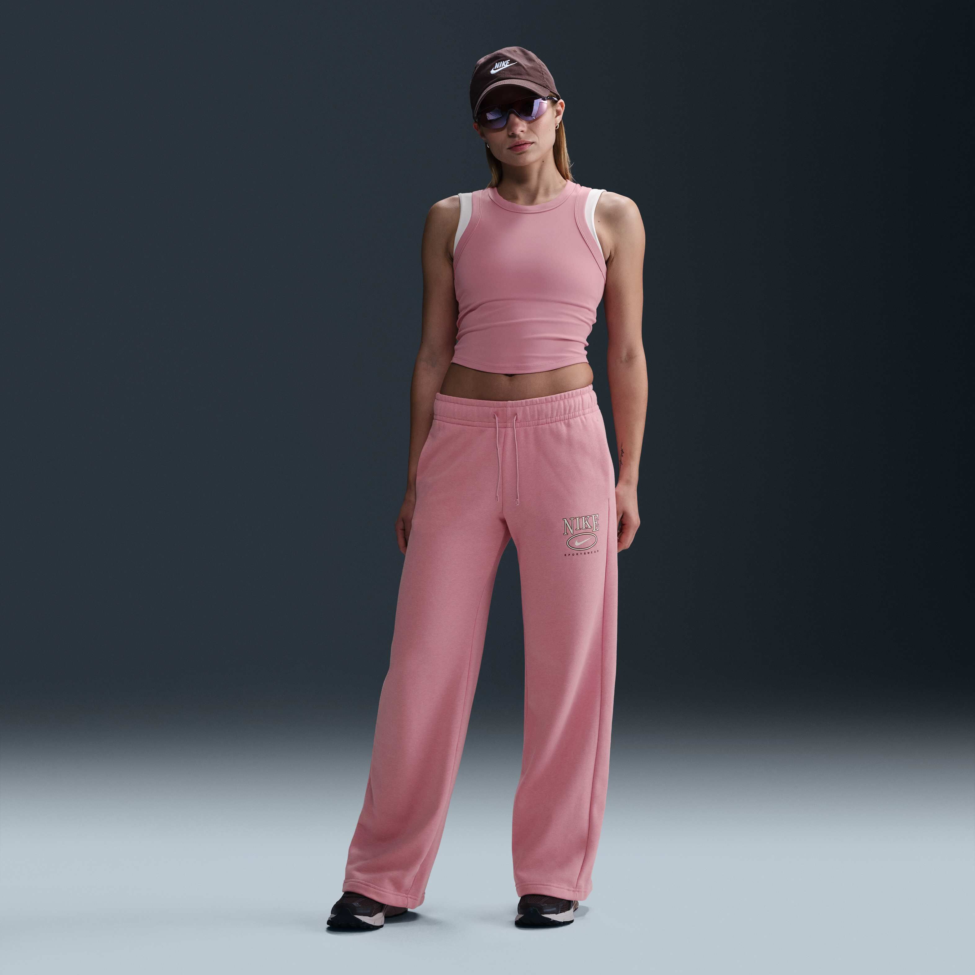 نايكي سبورتسوير كلوب فليس image number 0