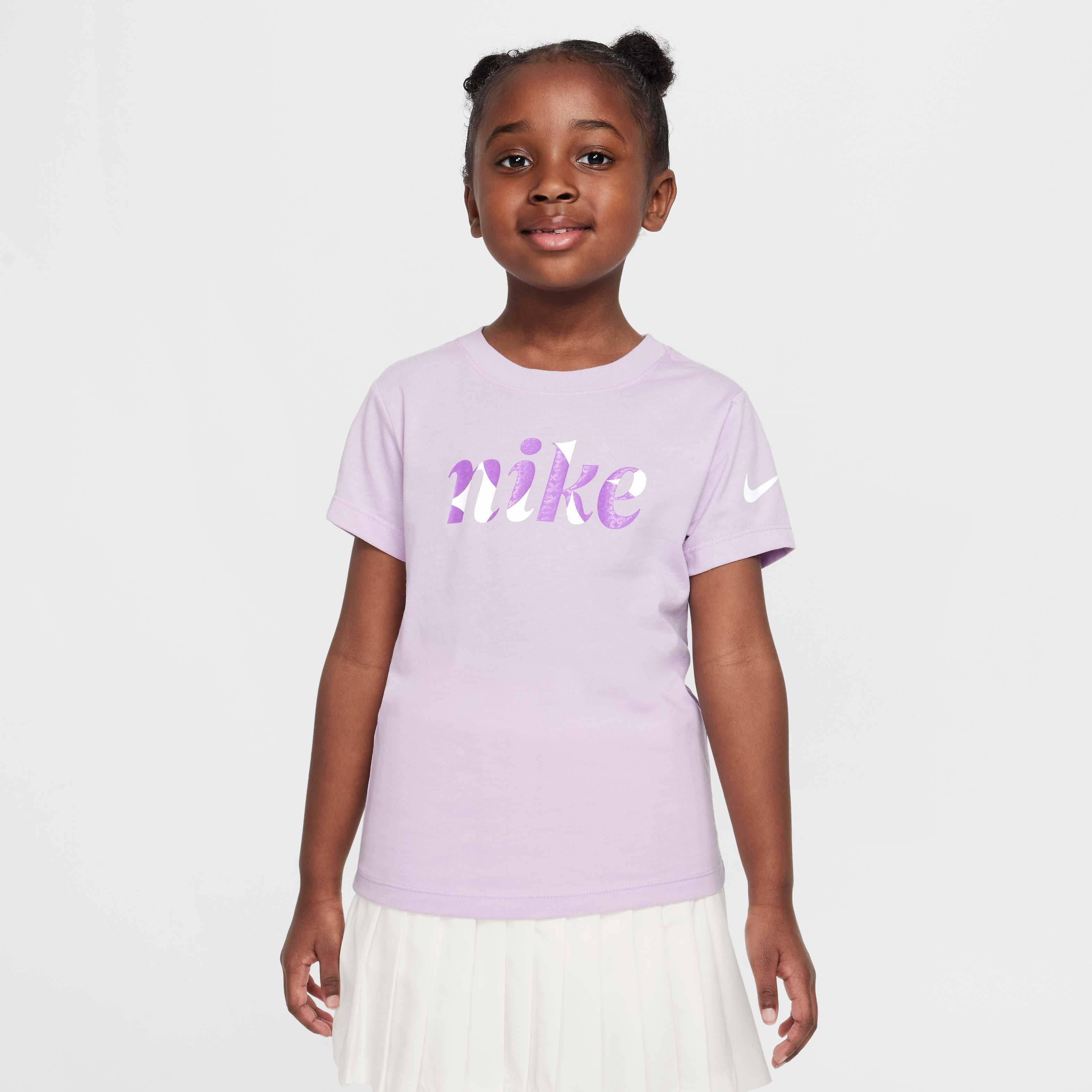 Nike Essentials image number 0