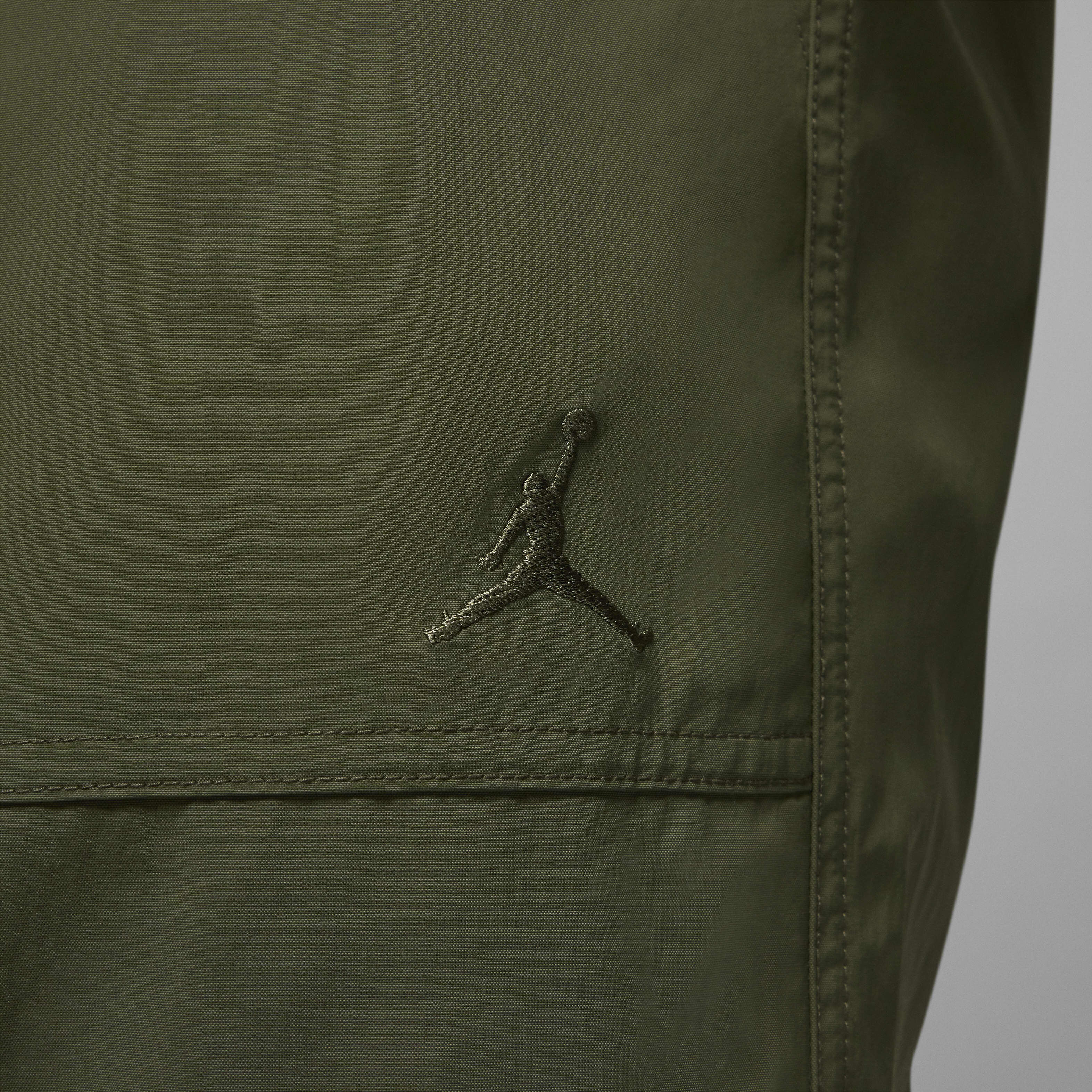Jordan Essentials image number 4