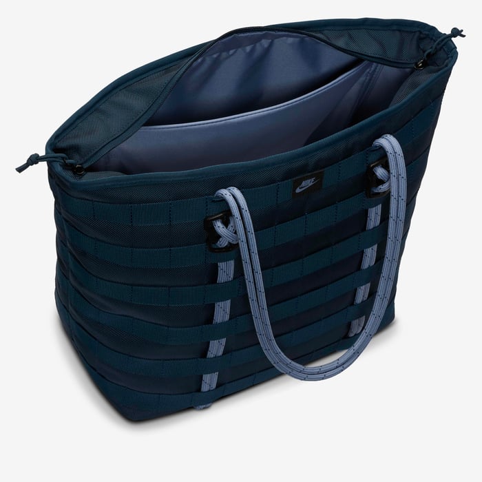 نايكي سبورتسوير image number 4 نايكي سبورتسوير image number 4