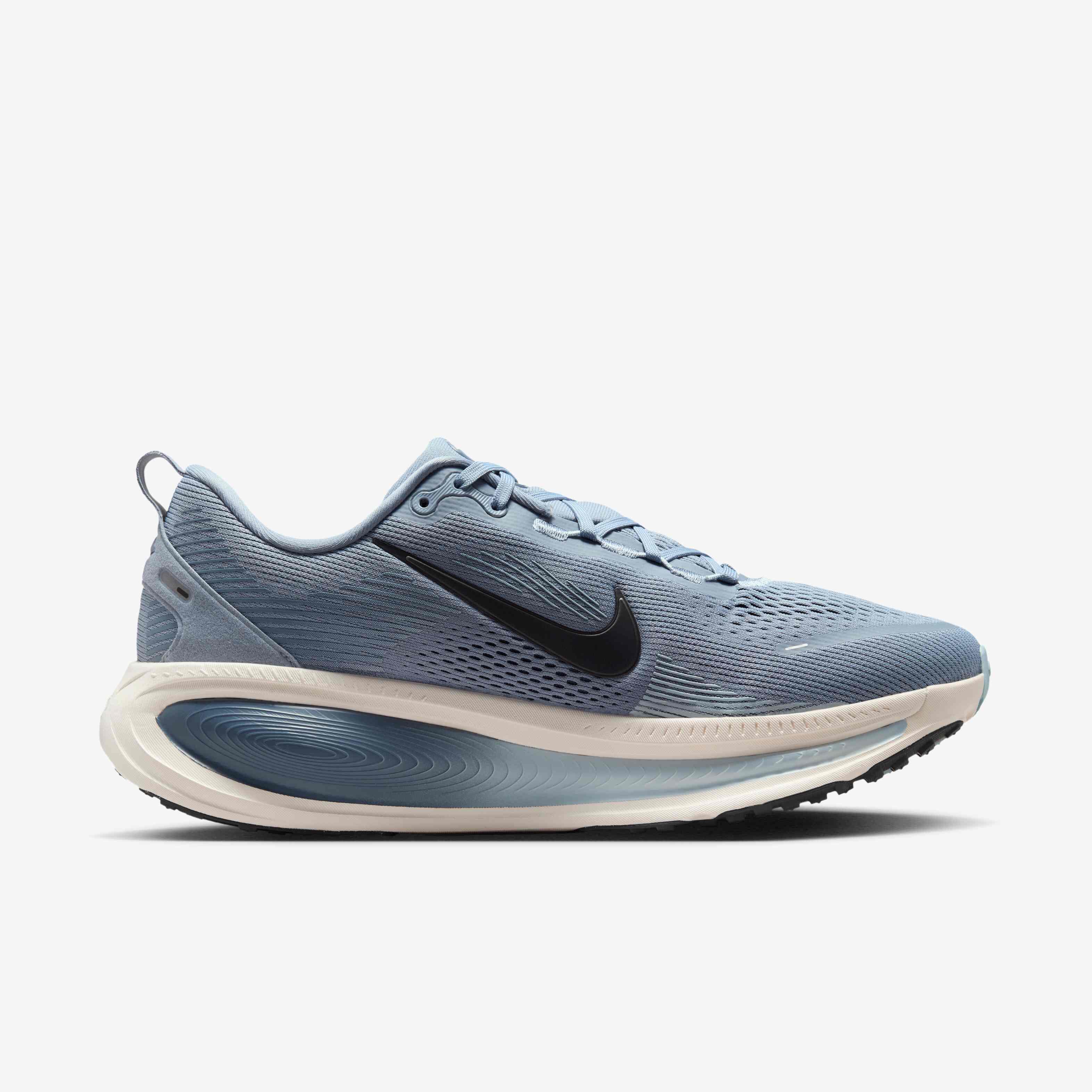 Nike Vomero 18 image number 2