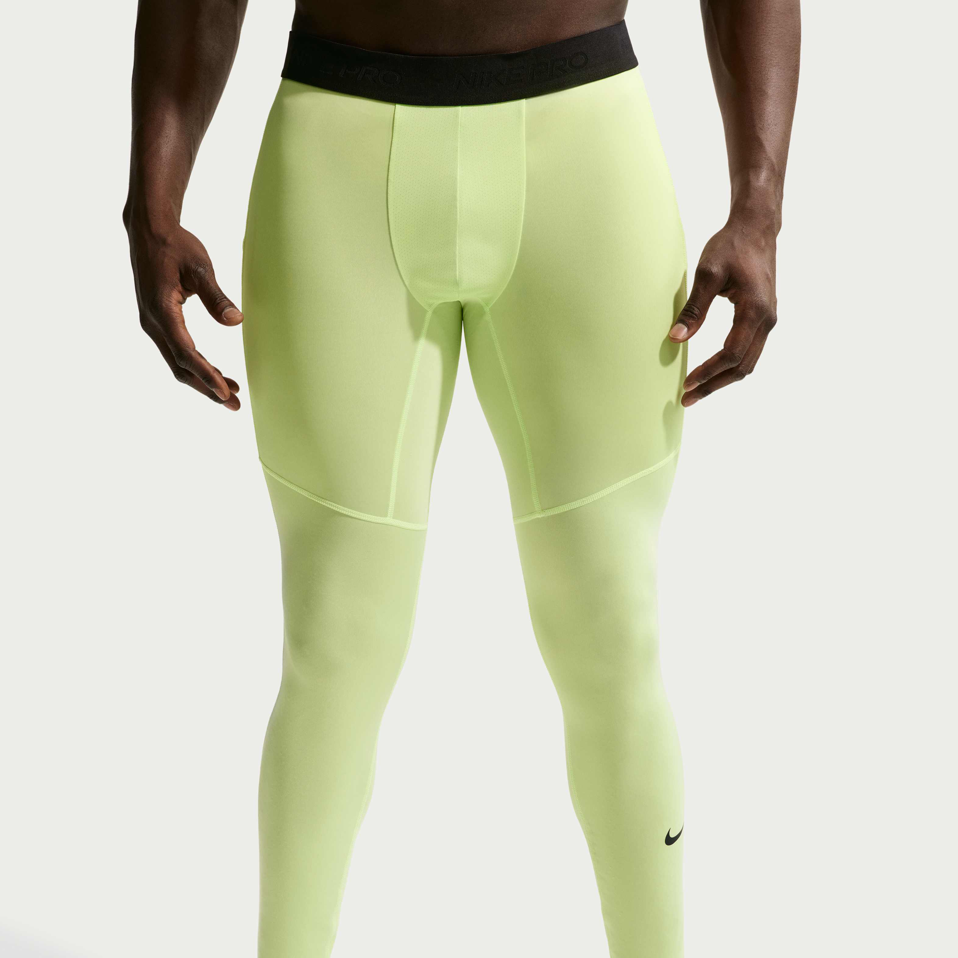 Nike Pro image number 6