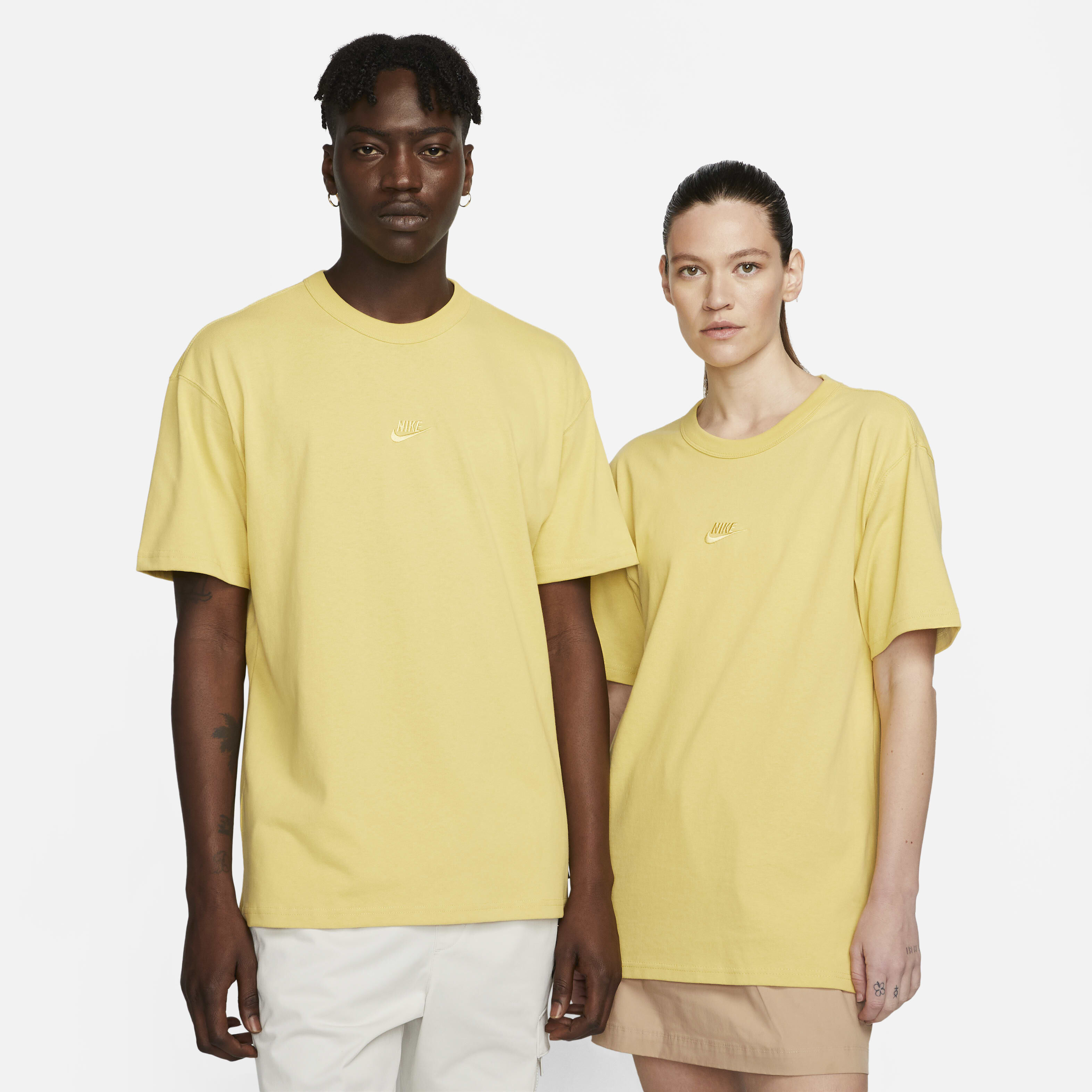 نايكي سبورتسوير بريميوم ايسنشالز image number 0