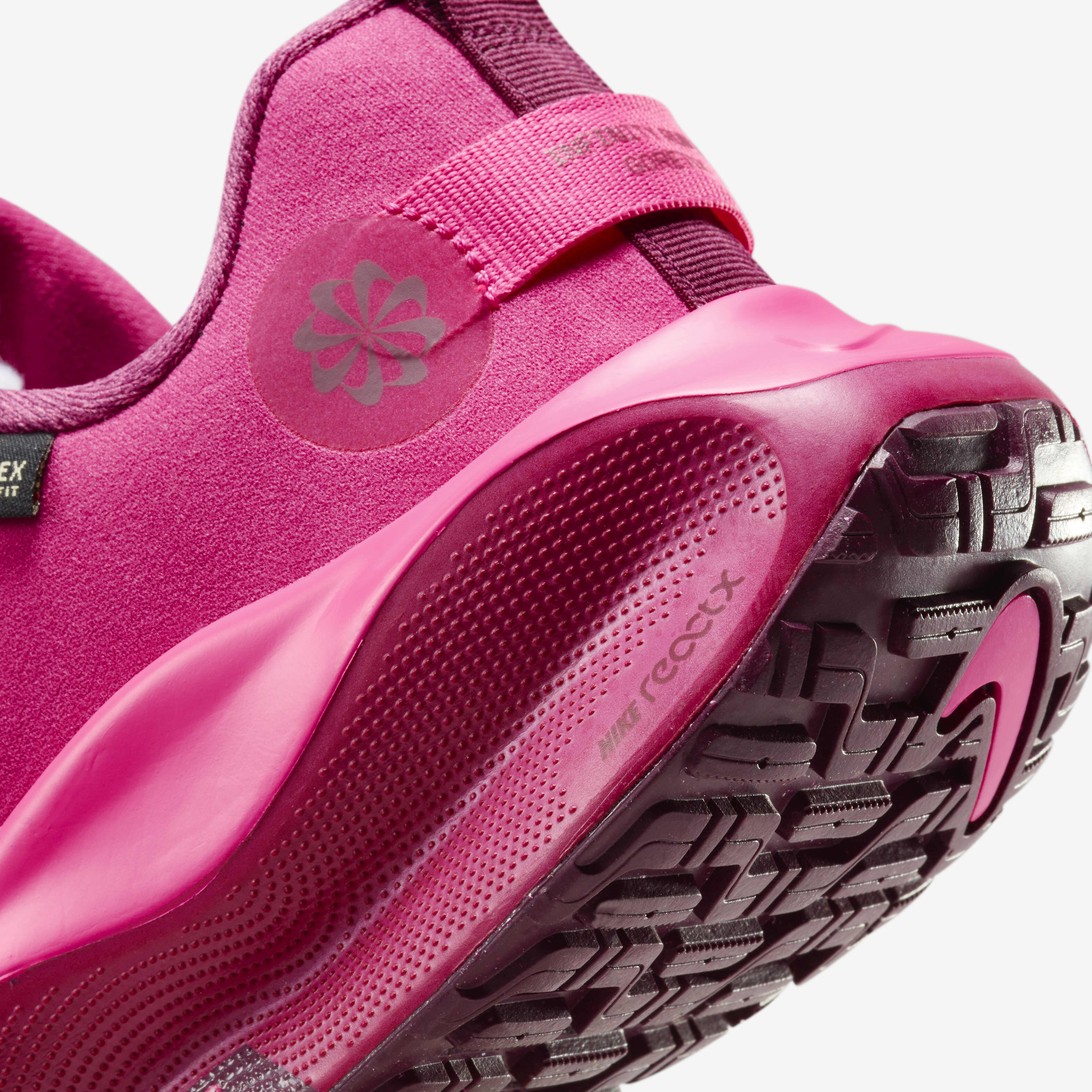 نايكي انفينيتي رن 4 جور-تكس image number 7