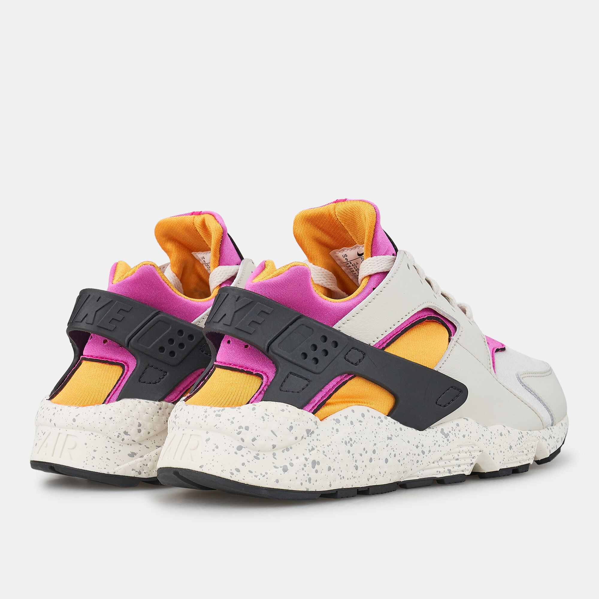 Men's Air Huarache Shoe image number 2