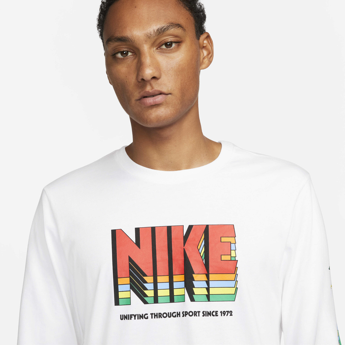 Nike Sportswear image number 2 Nike Sportswear image number 2