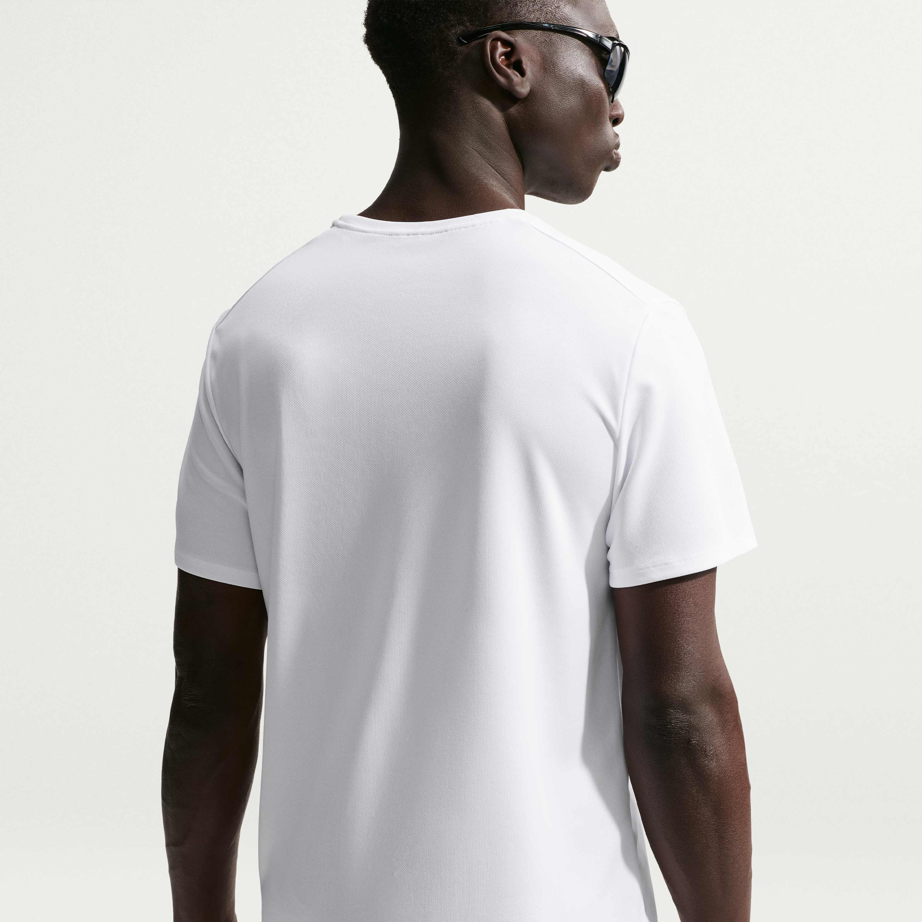 Nike Miler image number 1