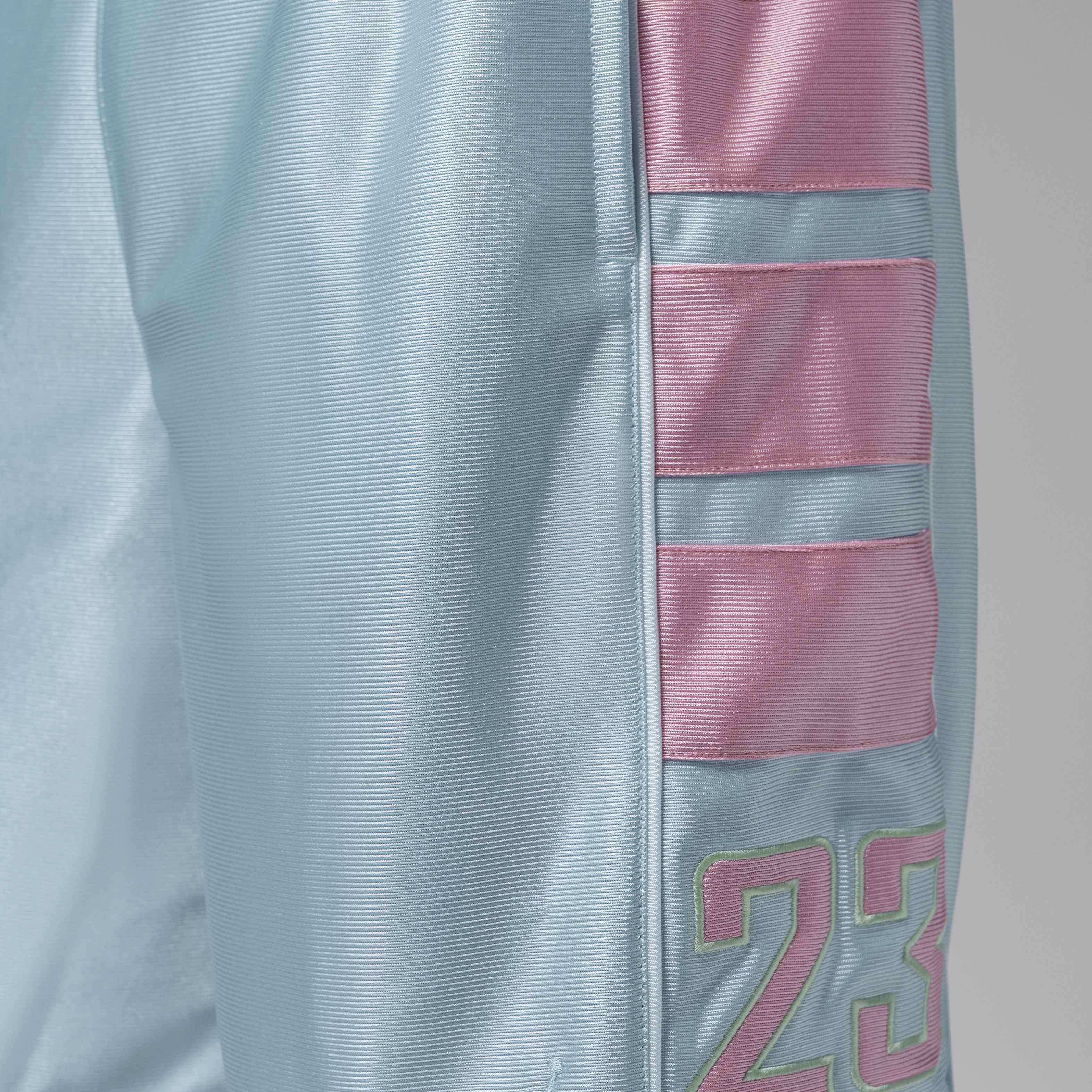 Jordan Brooklyn Cat Scratch image number 6