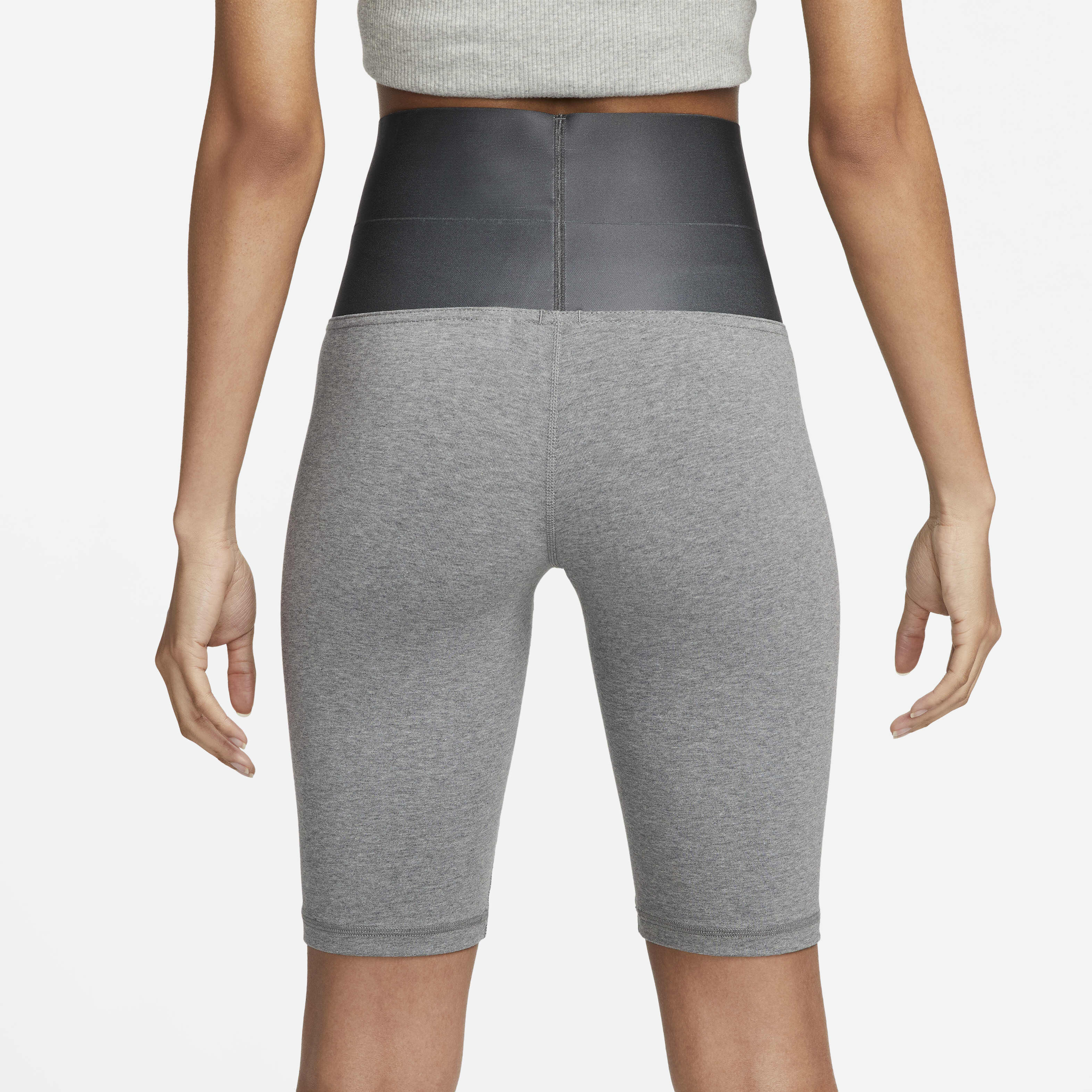 نايكي سبورتسوير سيركا 72 image number 2