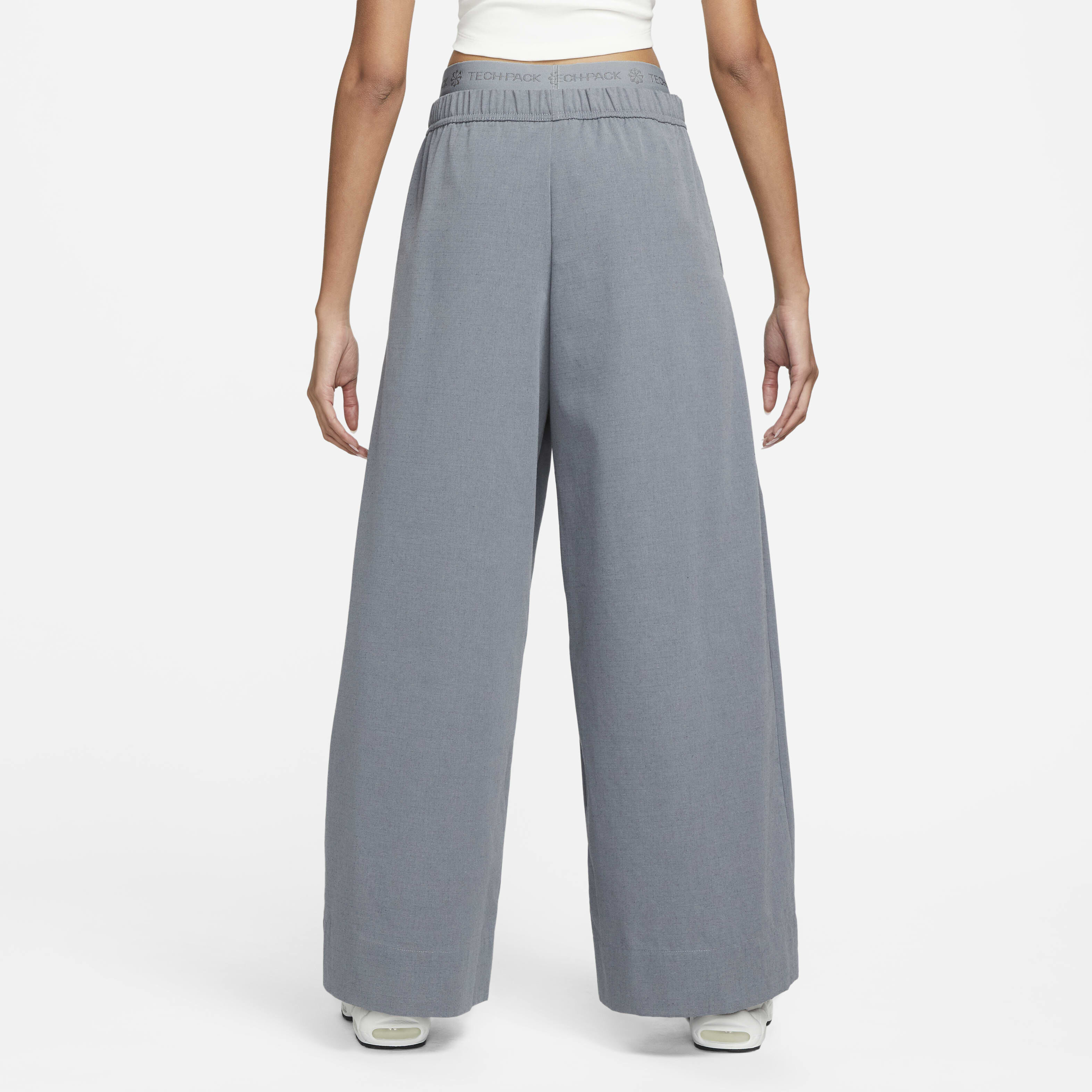 نايكي سبورتسوير تك باك image number 1