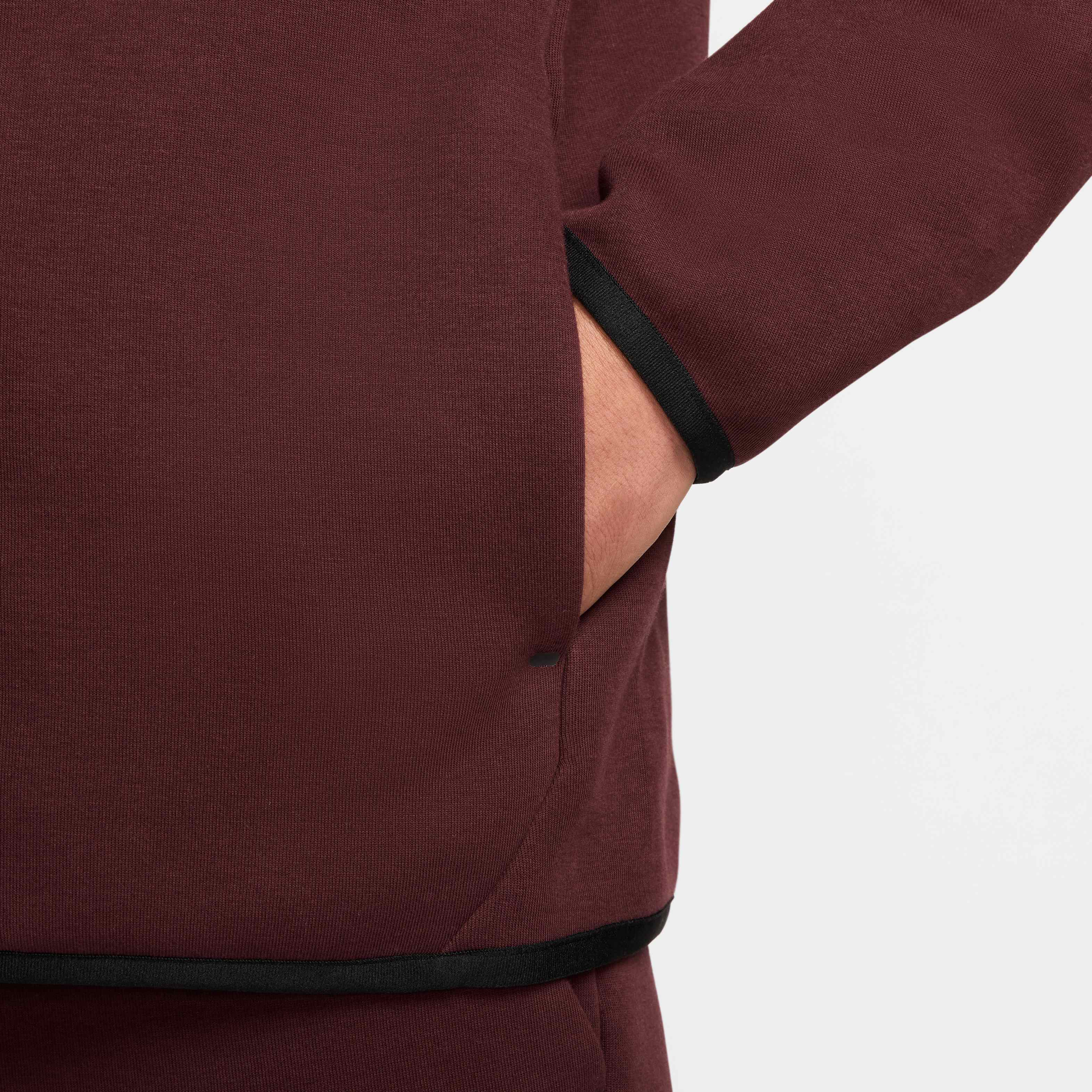 Nike Tech image number 7