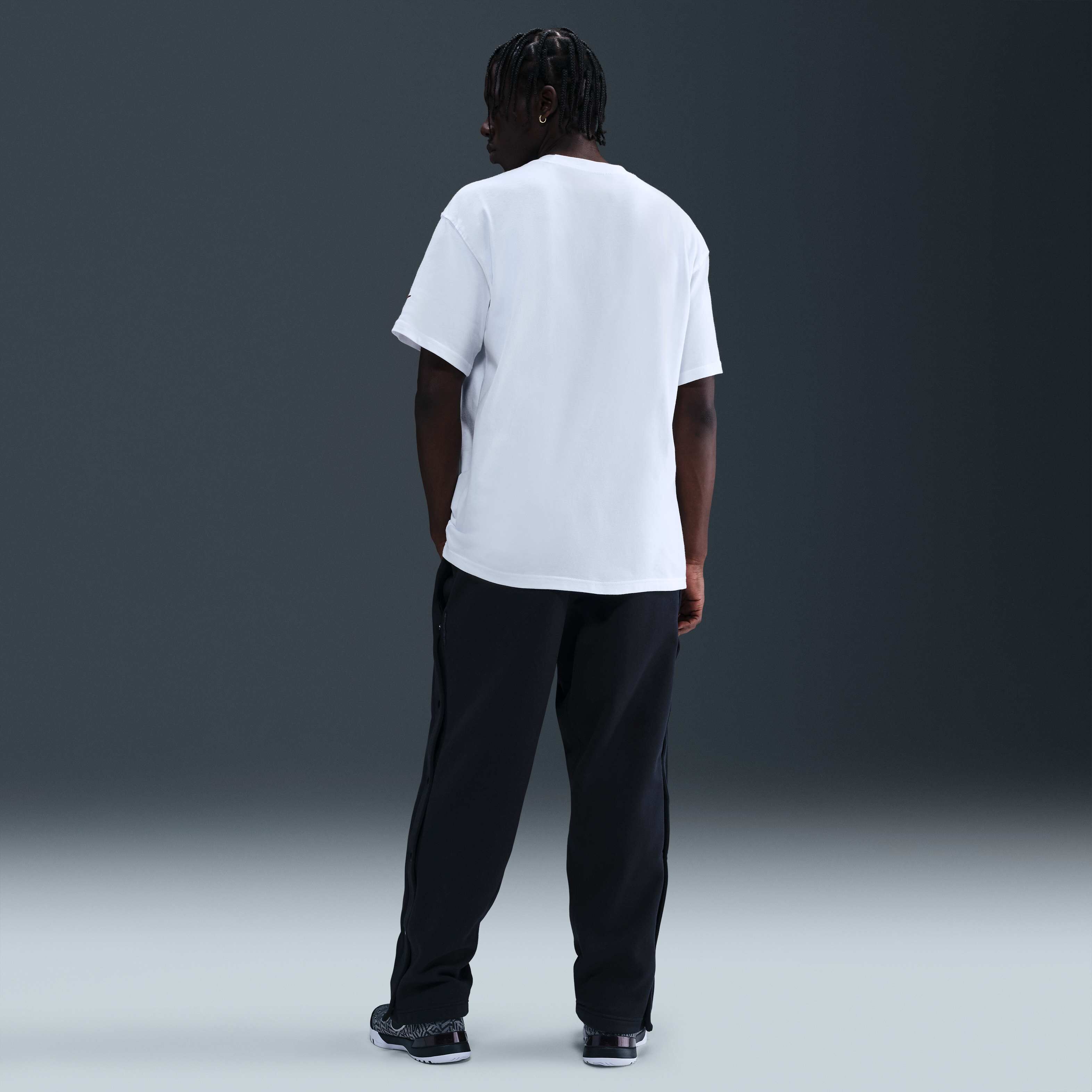 LeBron image number 4