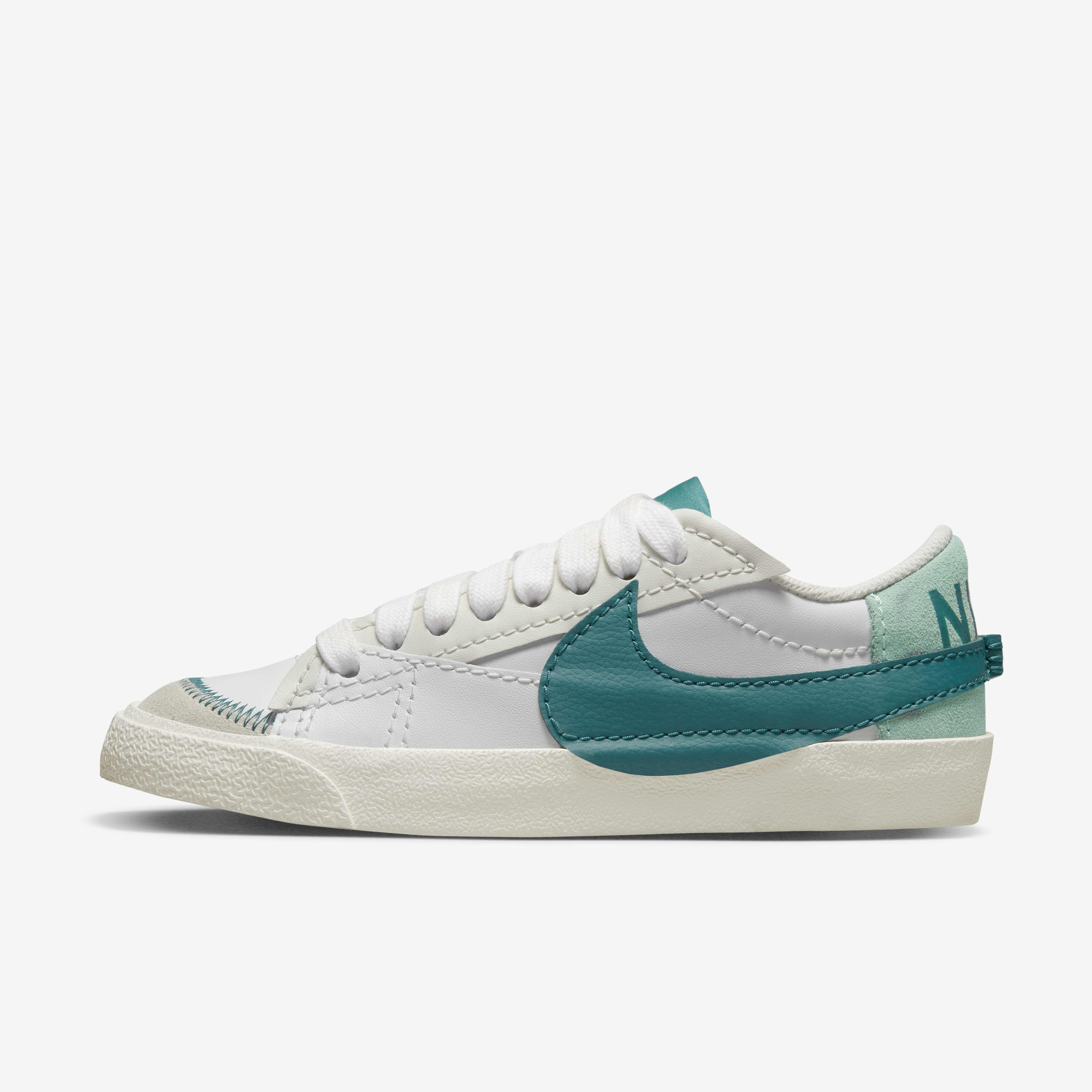 Nike Blazer Low '77 Jumbo image number 0
