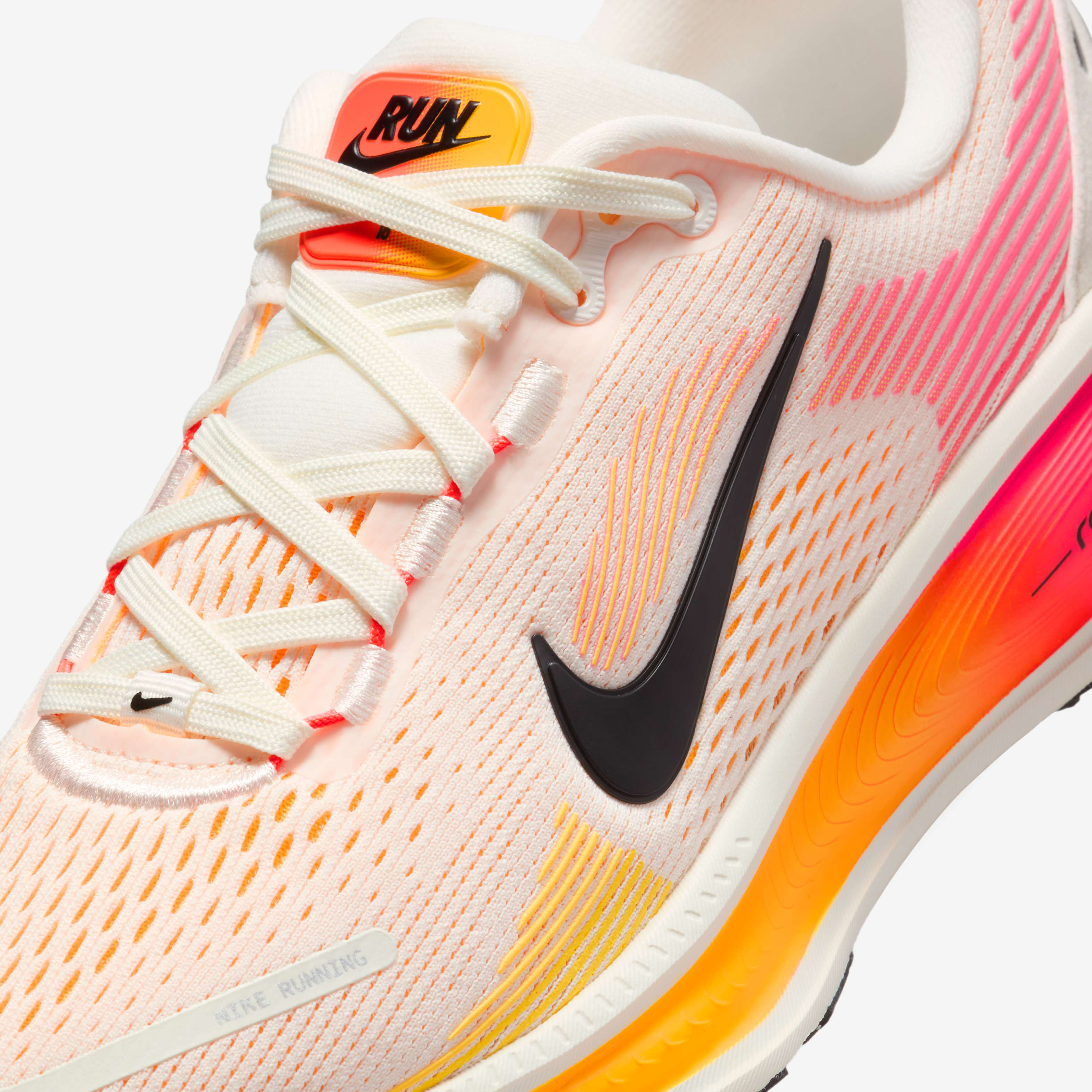 Nike Vomero 18 image number 6