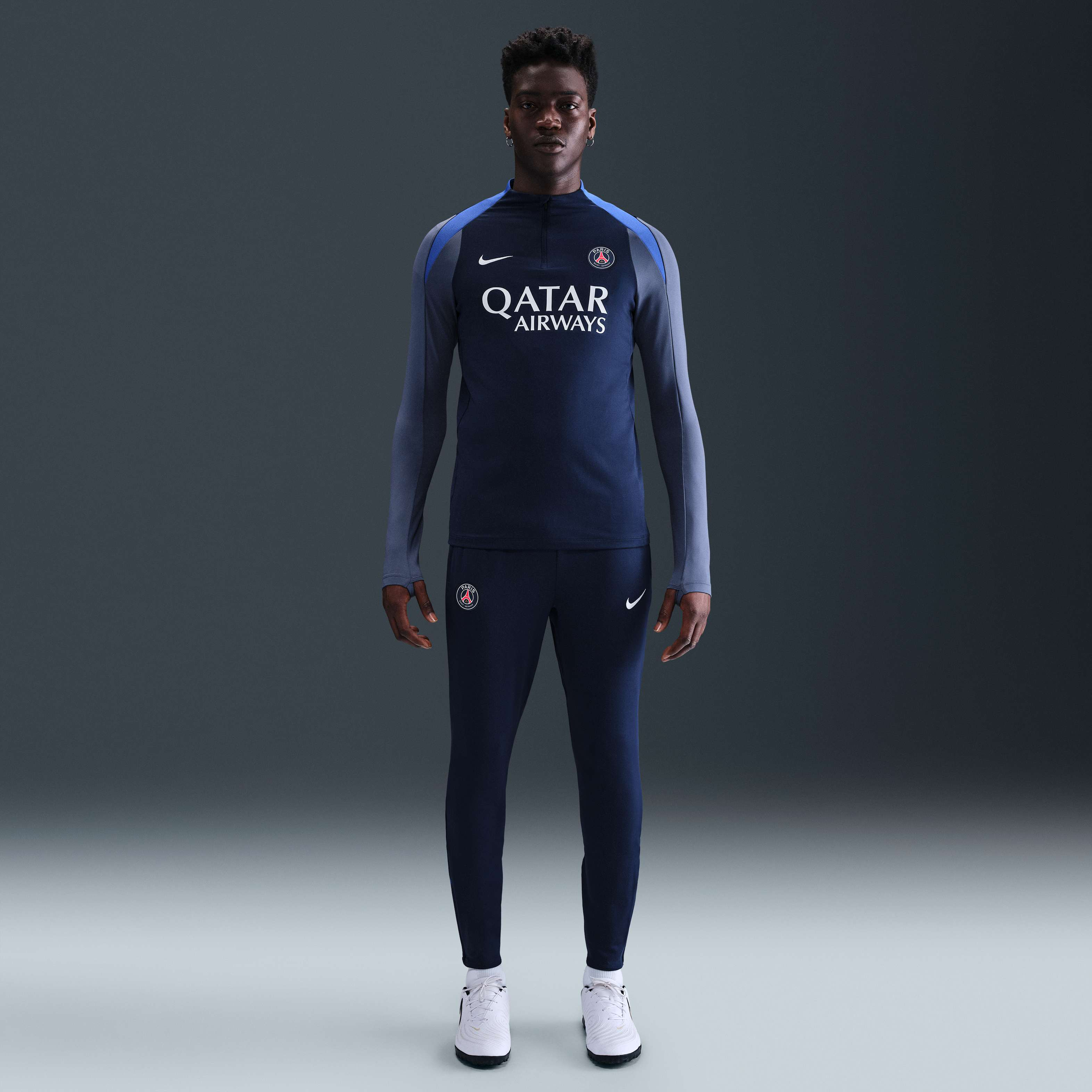 Paris Saint-Germain Strike image number 3