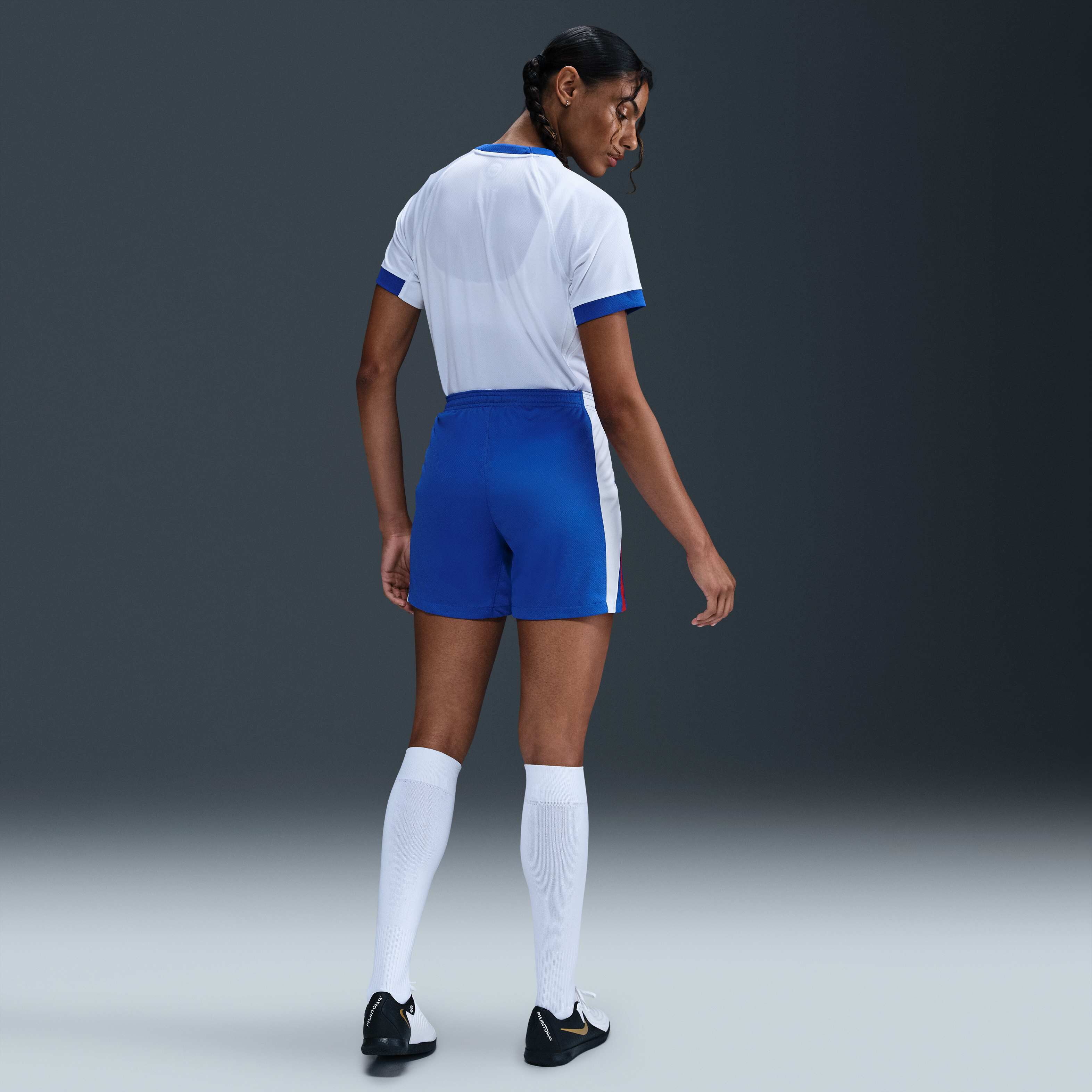 England 2025/26 Stadium Home image number 3