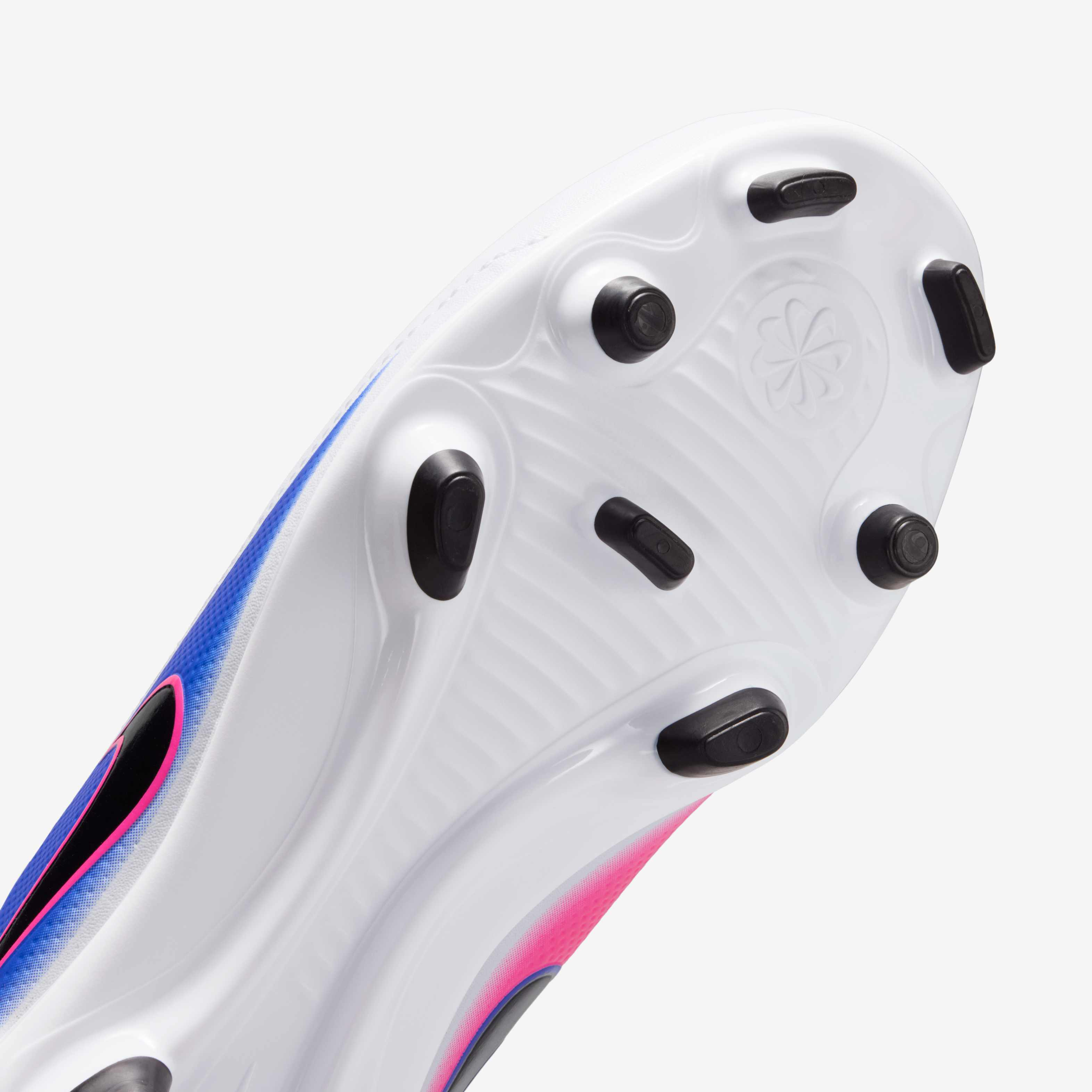 Nike Jr. Tiempo Maestro Club image number 6