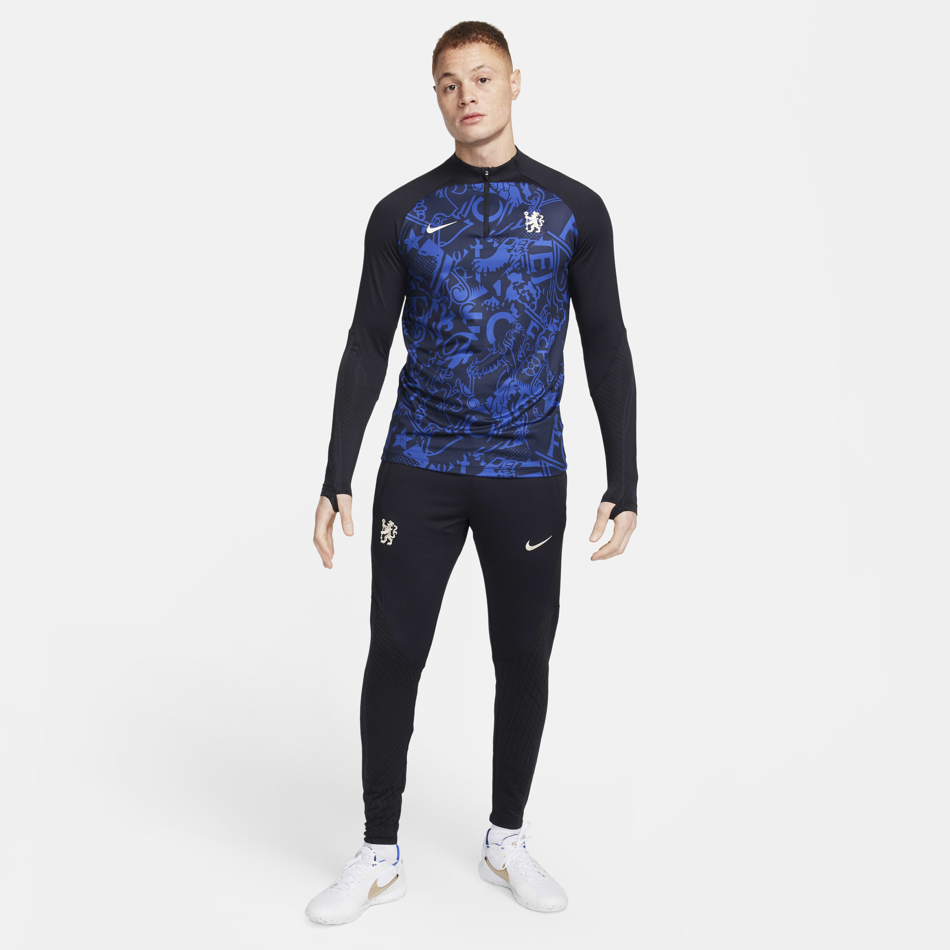 Chelsea F.C. Strike image number 5